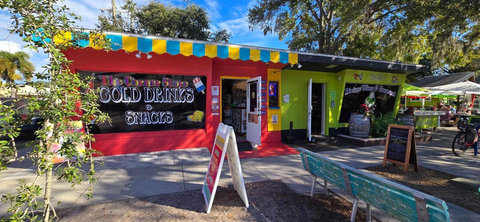 Gulfport shops on Beach Blvd.