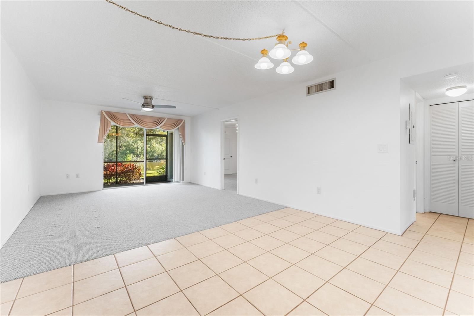 Dining / Living Room