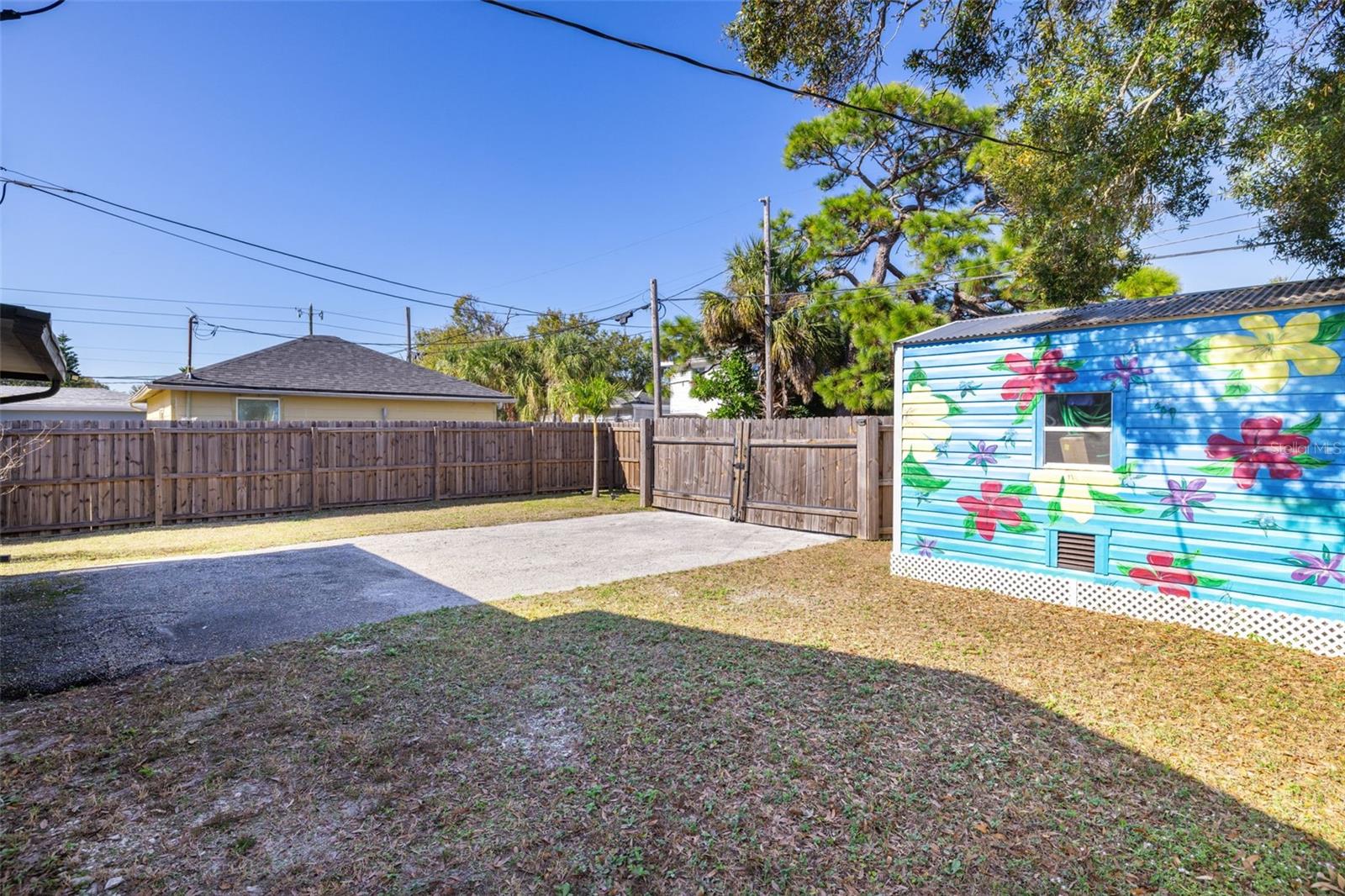 Powered Shed for storage and working