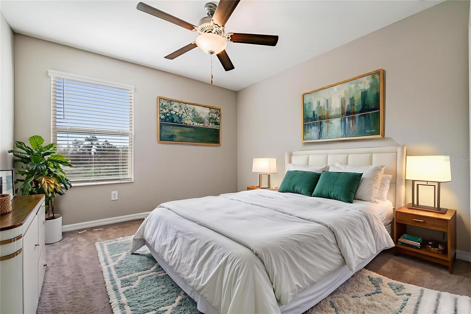 This photo has been Virtually Staged.