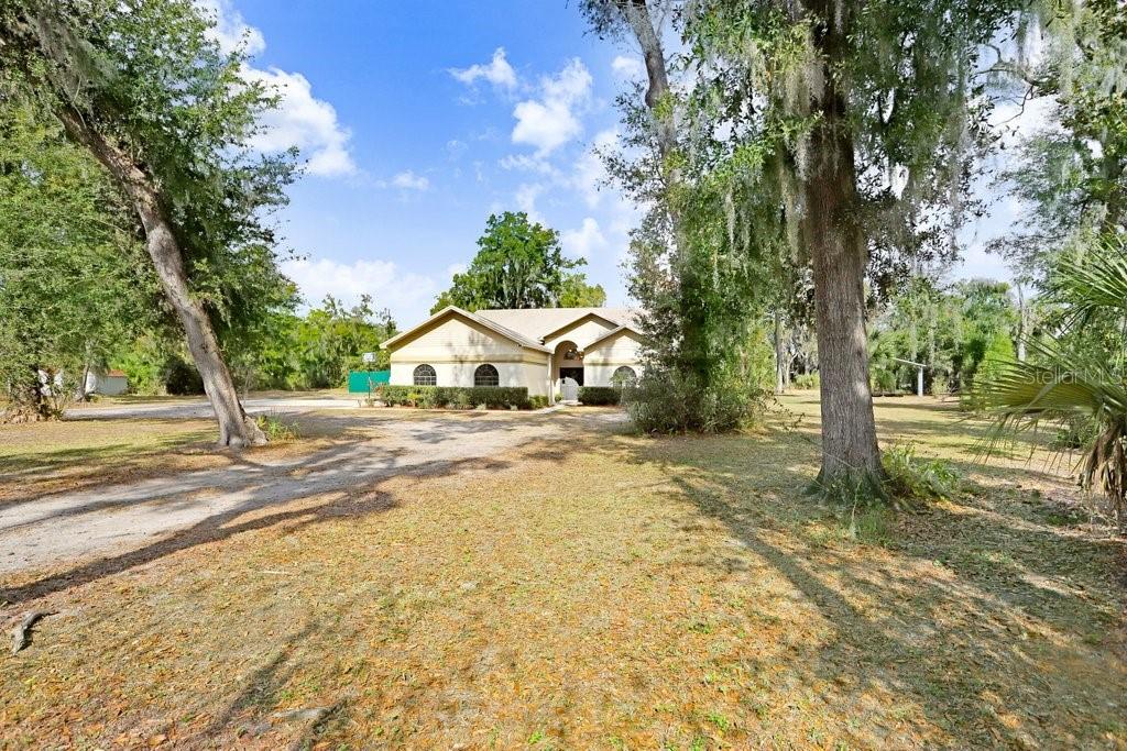 View of home to cul-de-sac