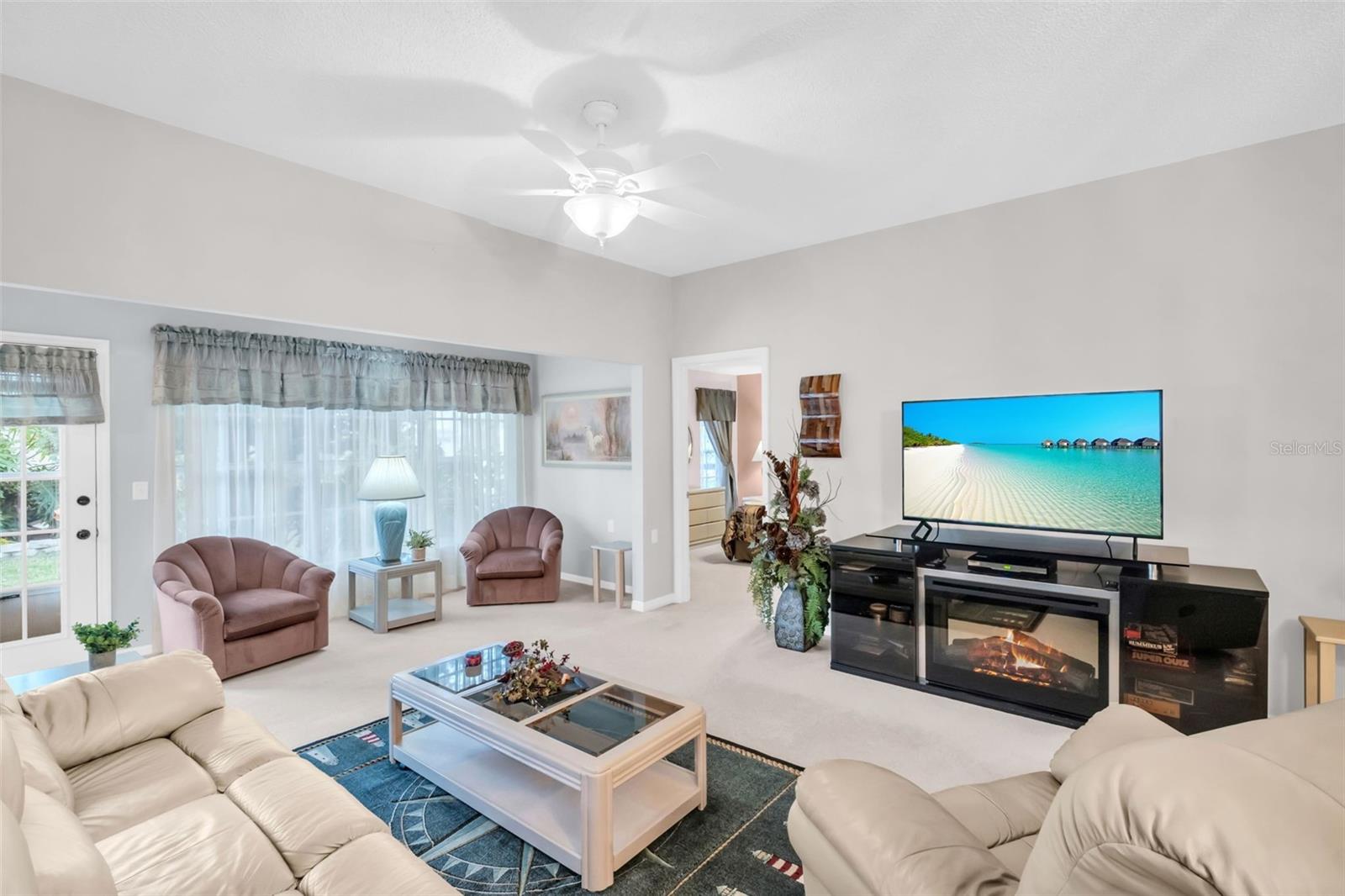 Spacious main living room open to additional bonus room with endless possibiities~
