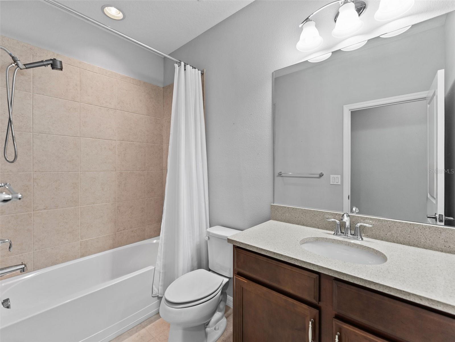 Full Bathroom with shower / tub combo