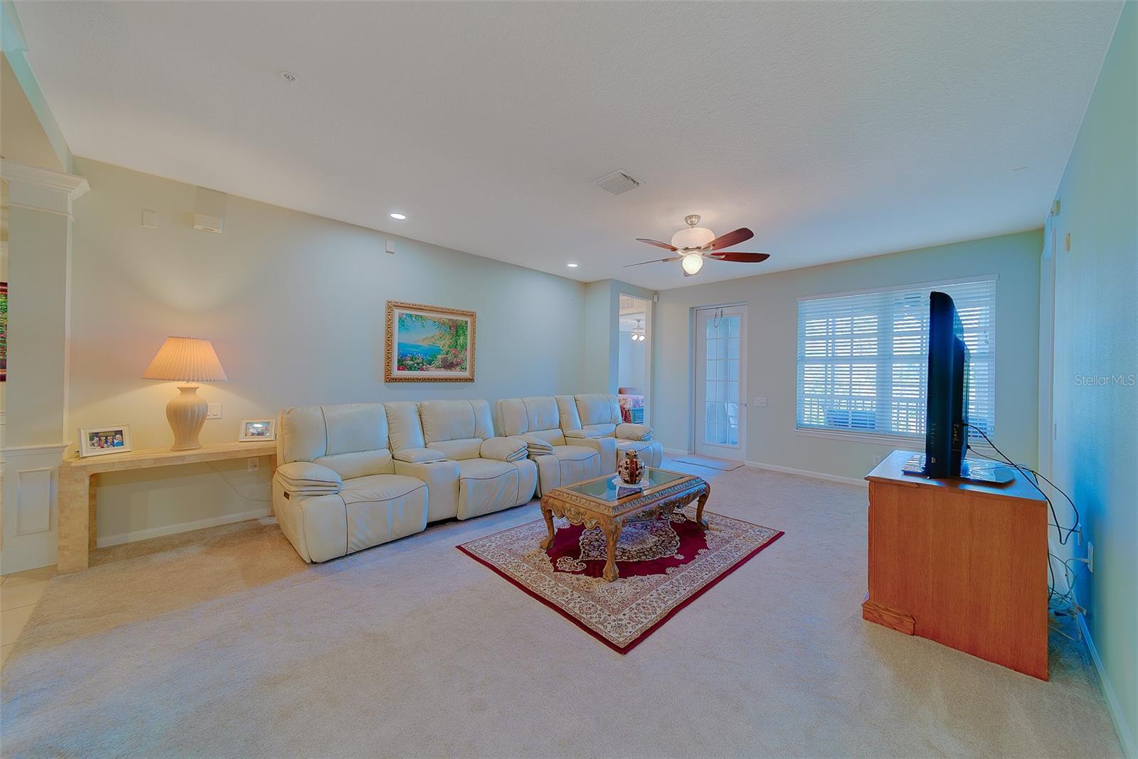 Living Room, middle of Split plan bedrooms