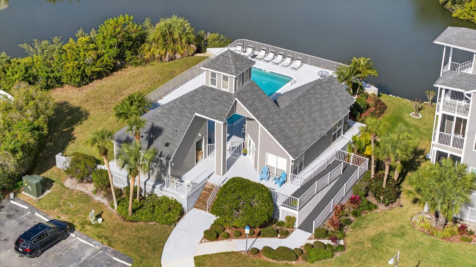 Mariners Way Clubhouse & pool