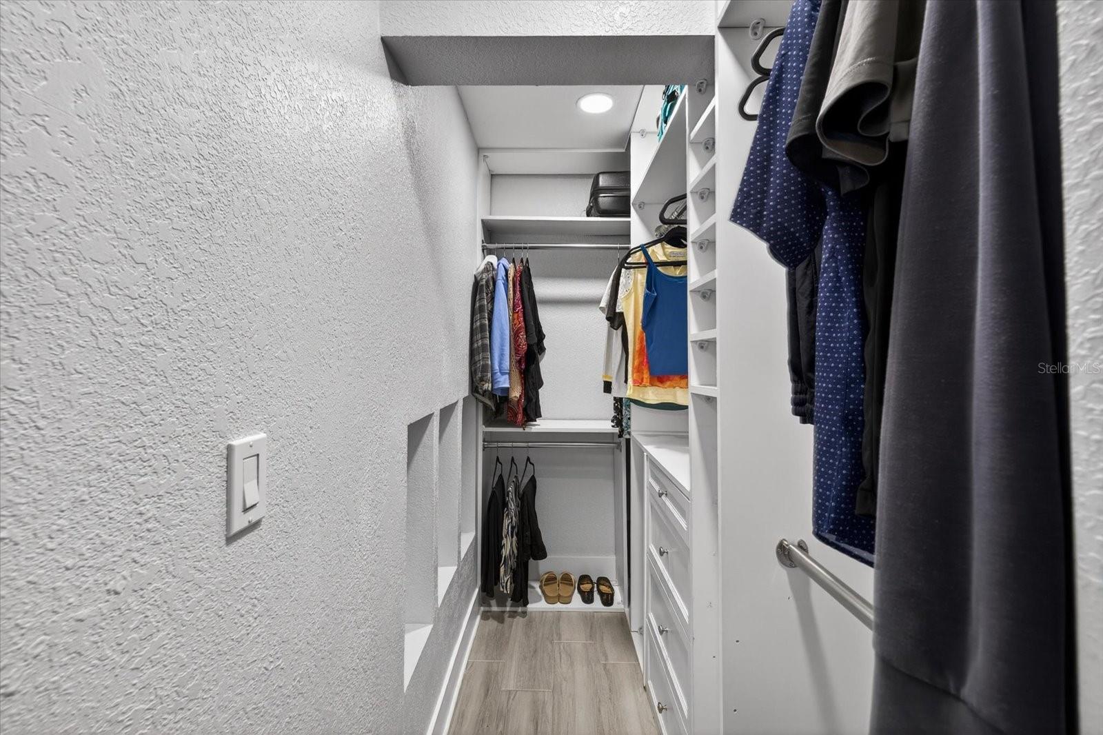 Walk in closet