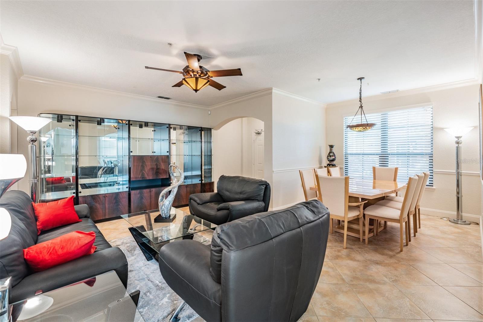 Living room / Dining Room