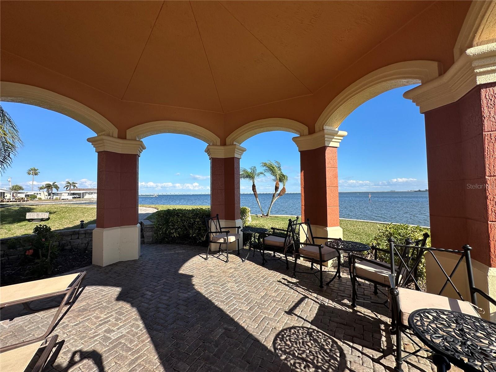 Peaceful view of Old Tampa Bay!