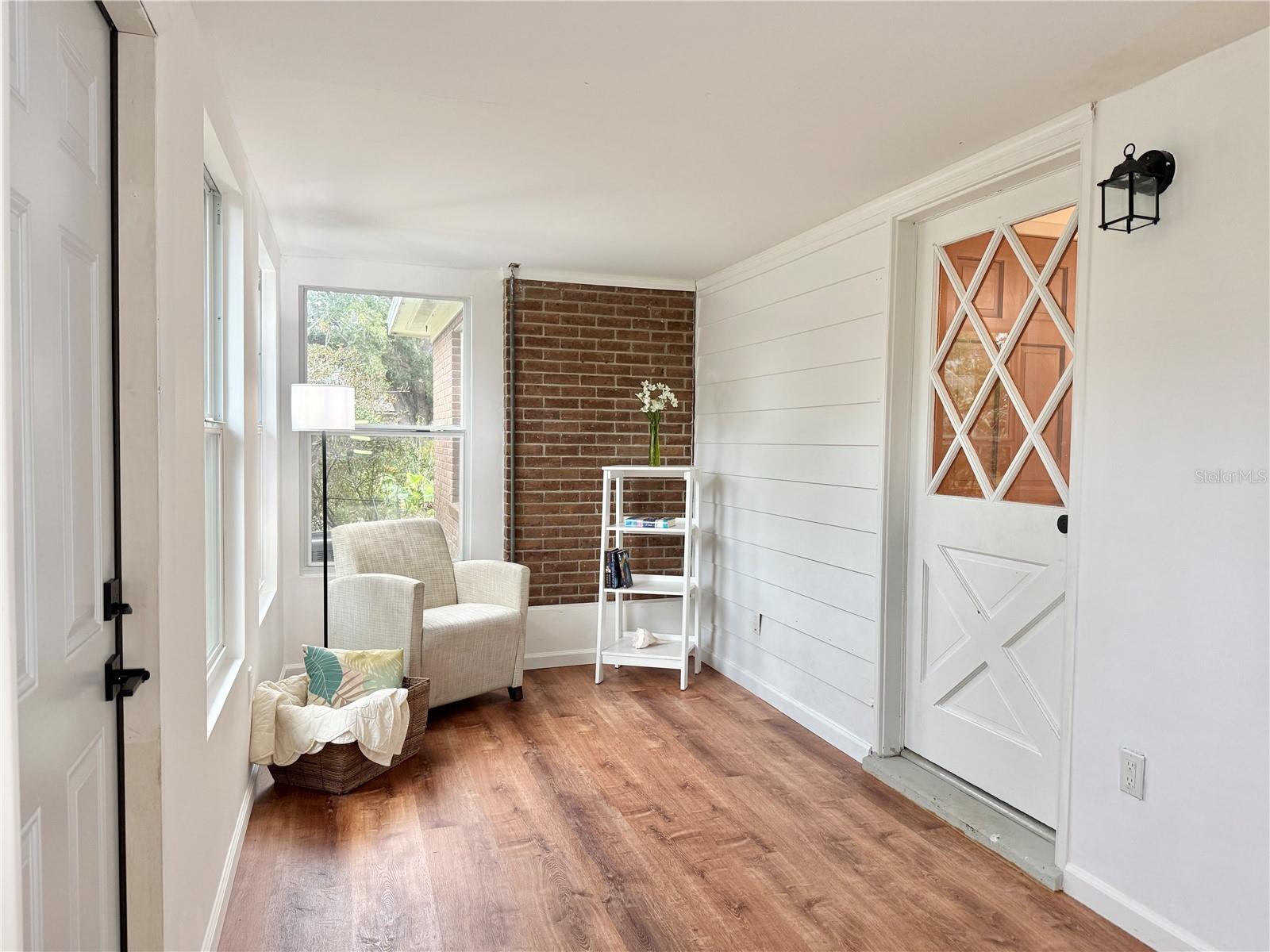 Family Room - Brick Accent Wall