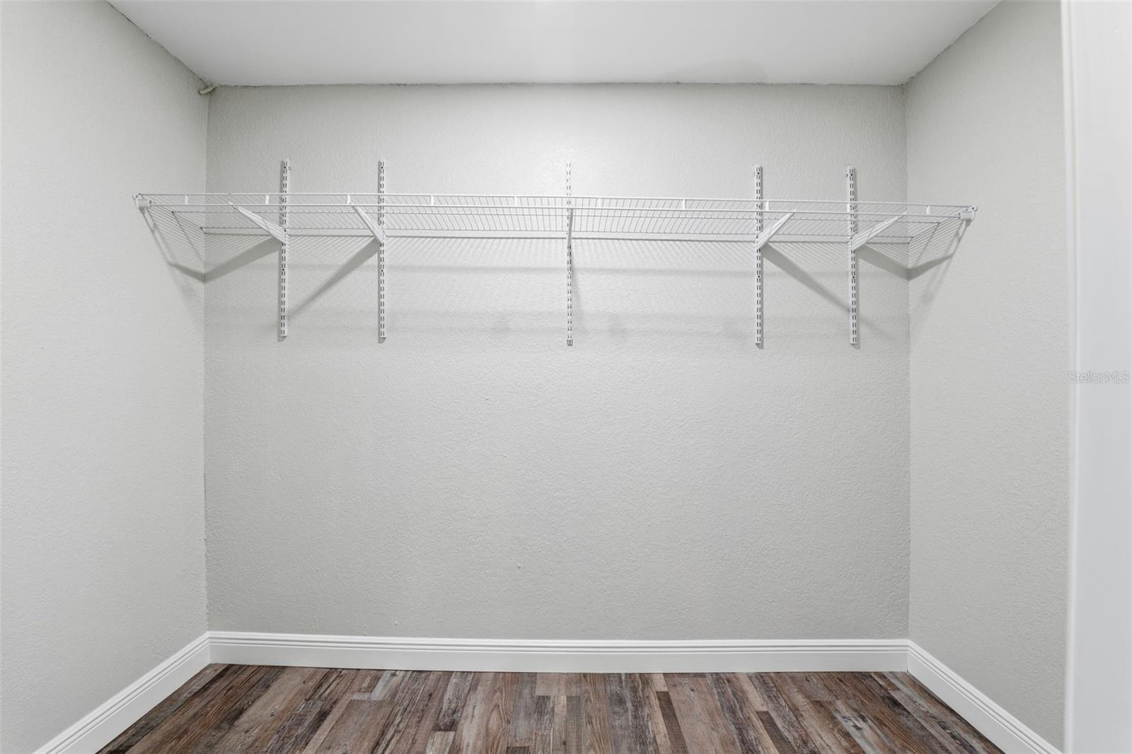 walk in closet