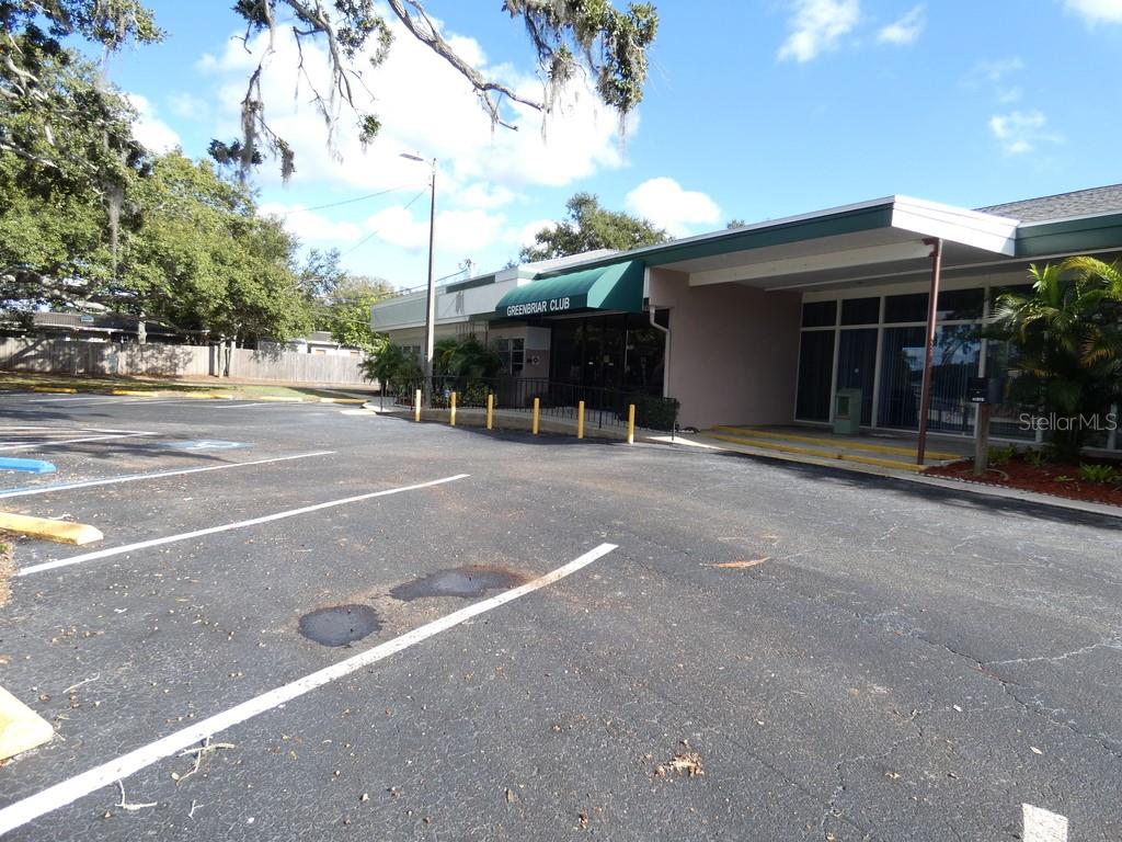 Club House & Pool & Fitness Center