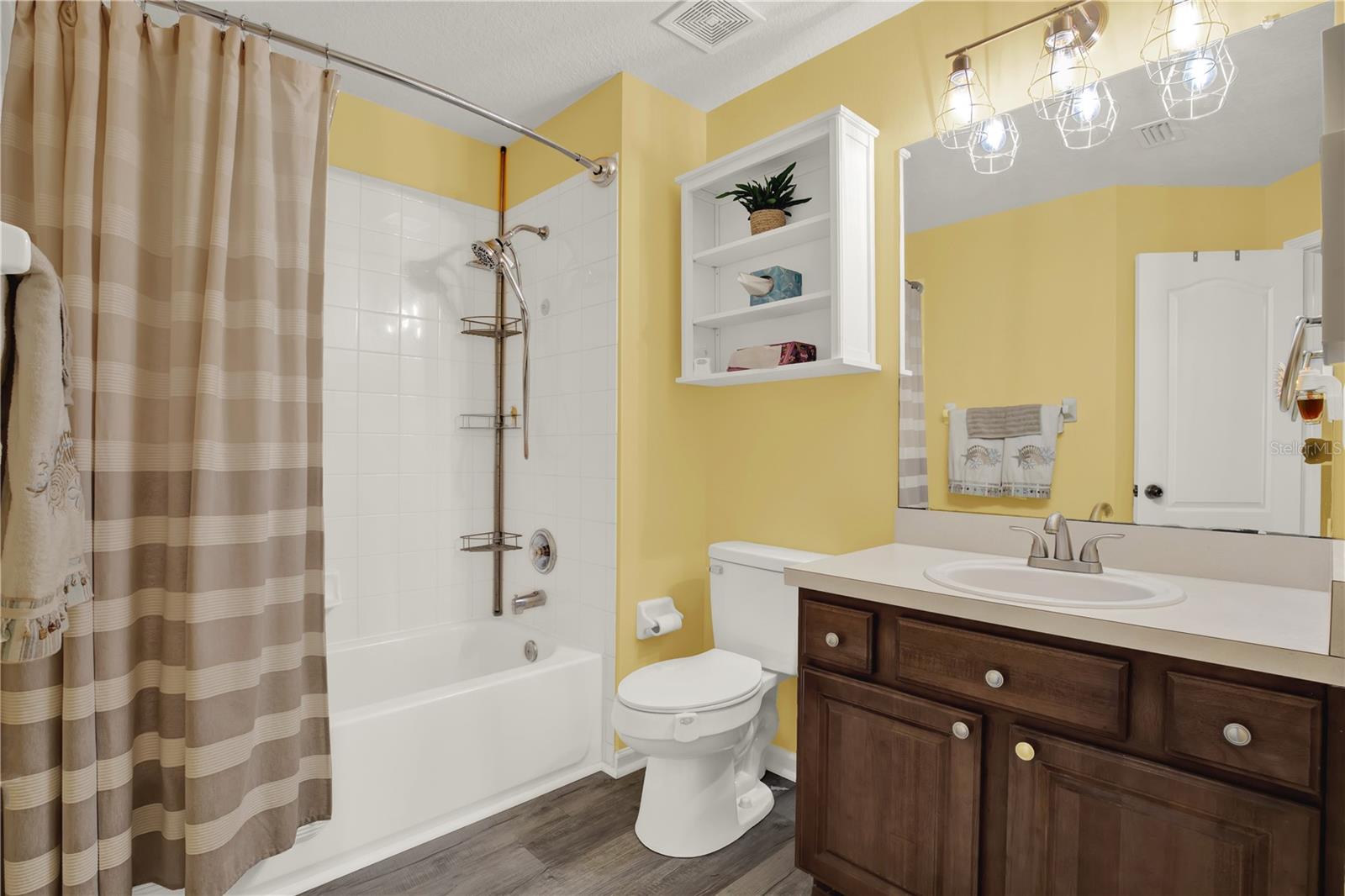 Main upstairs bathroom