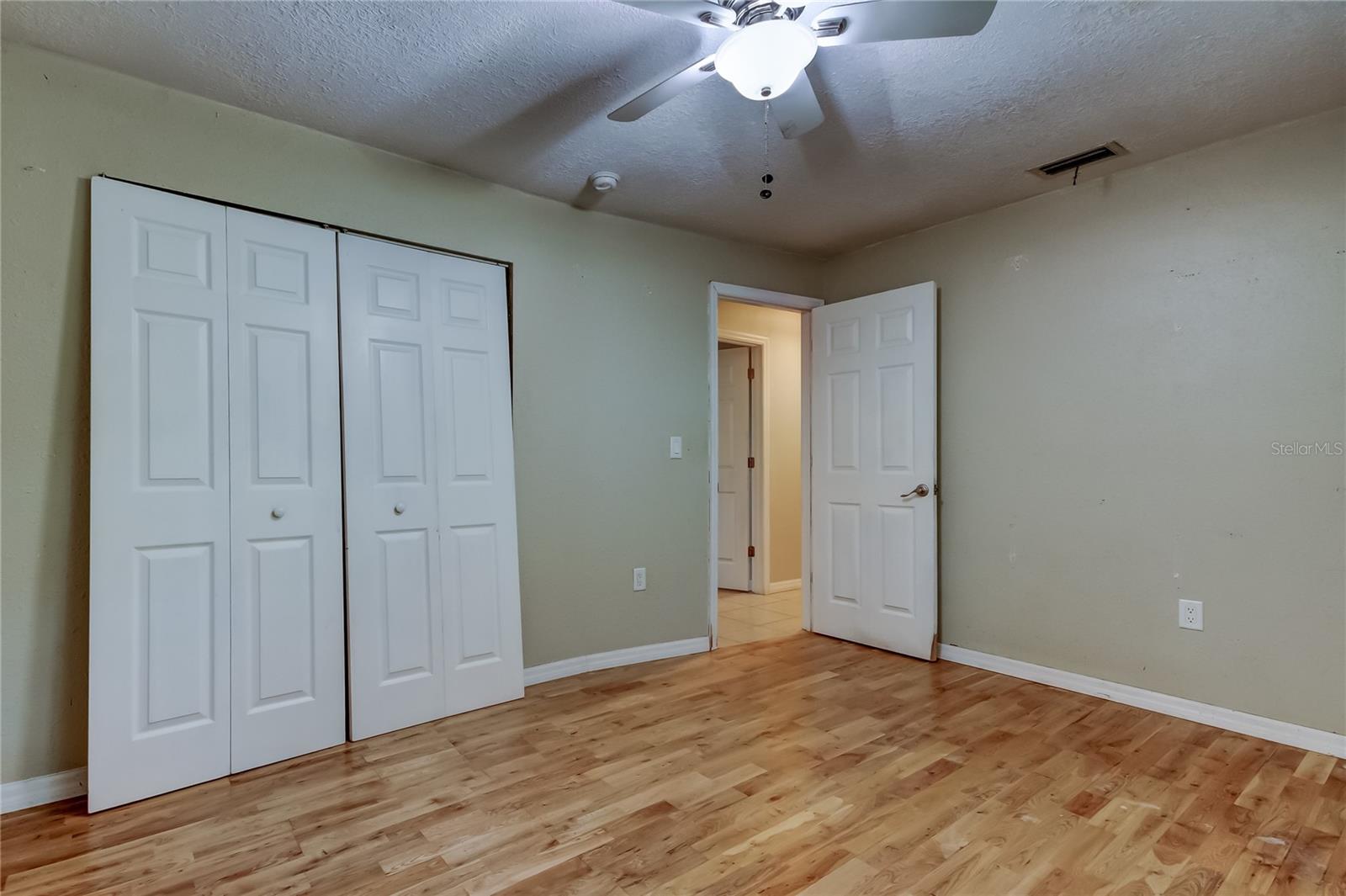2nd bedroom, looking towards hall way.