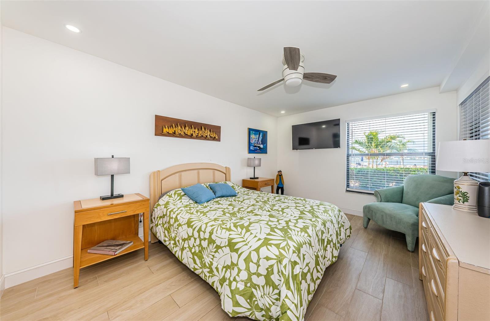 Master bedroom has great view!