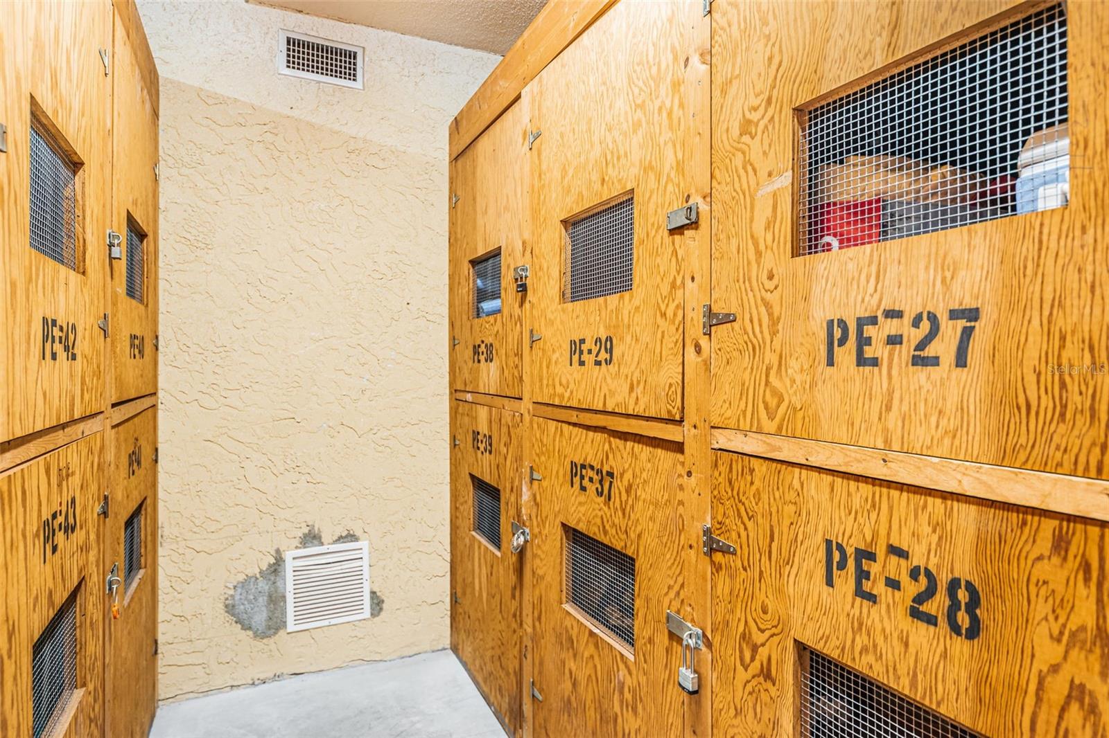 Exterior storage room - space #29