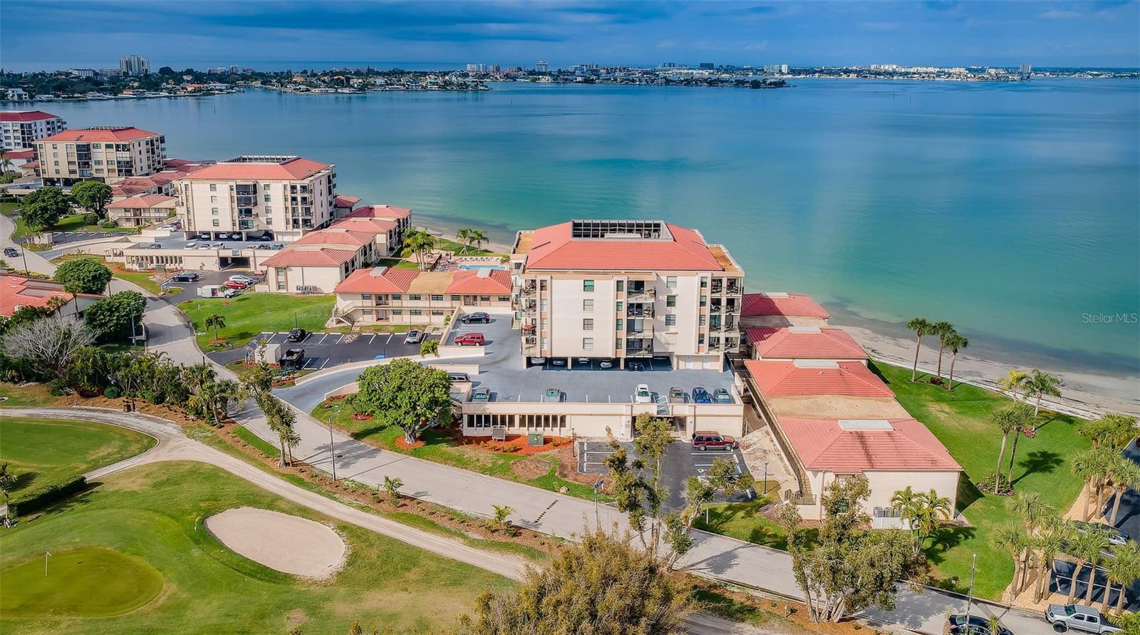 Casa del Mar I - Bldg A - With view of the Isla del Sol golf course - memberships available for a fee