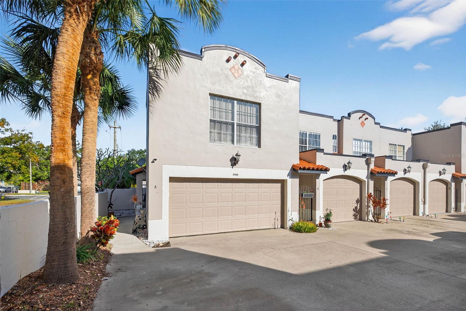 Corner Unit with private entrance