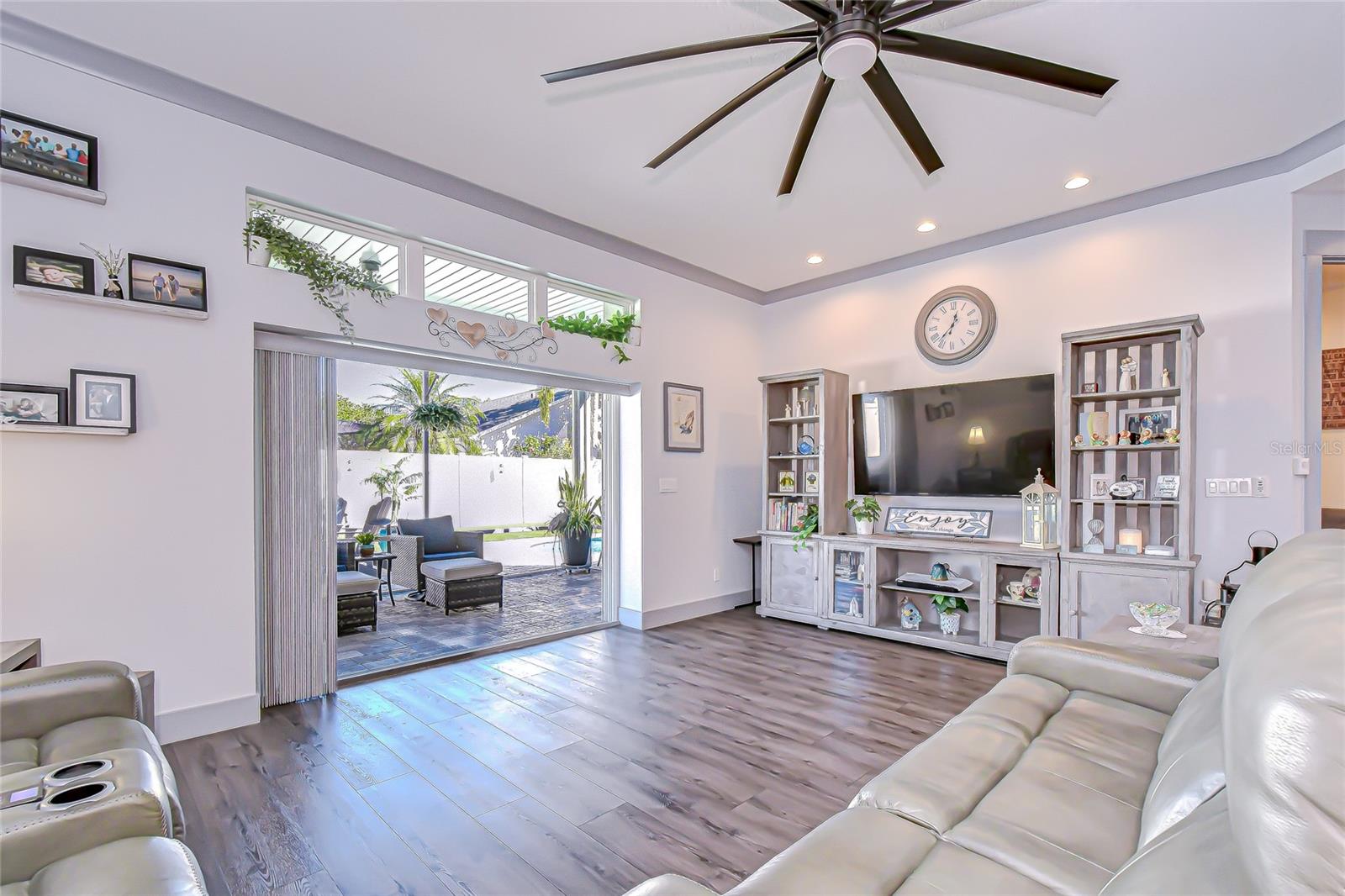 Pocket sliders to the screened patio!