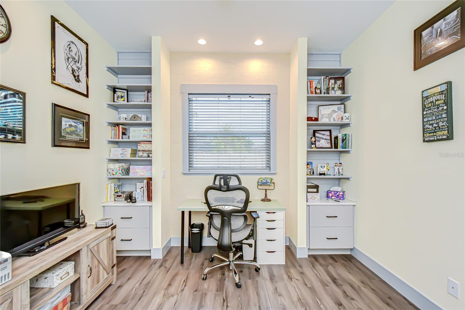 Private home office!