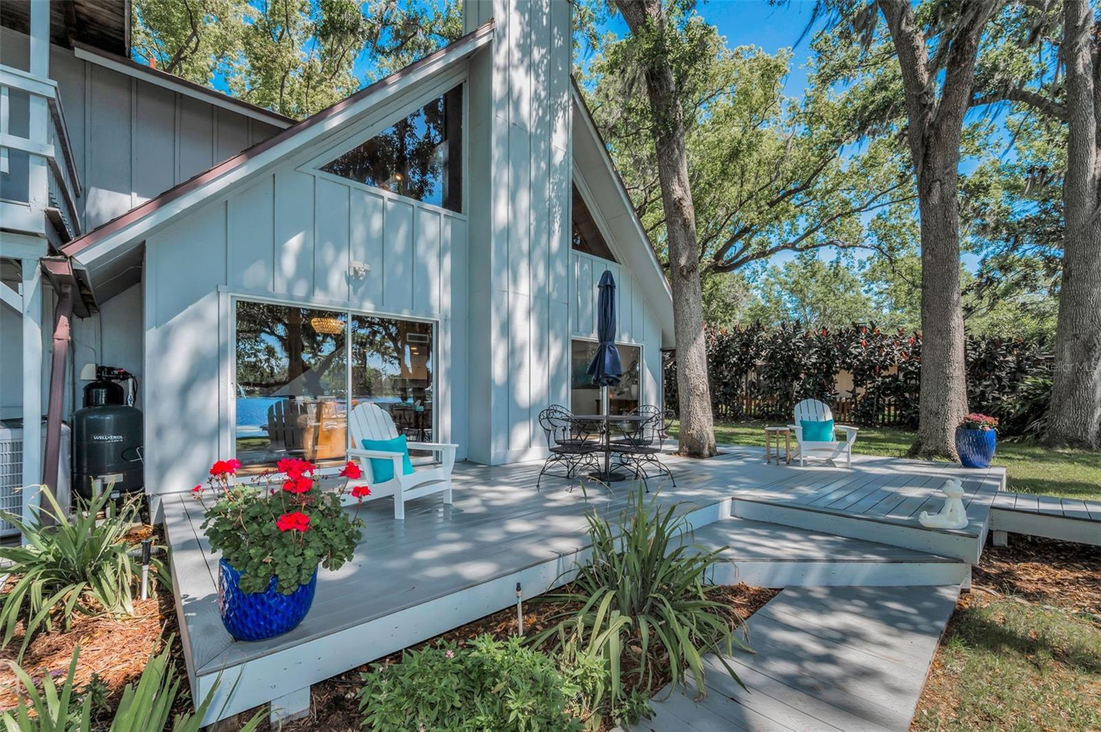 Outdoor Lanai With Composite Decking