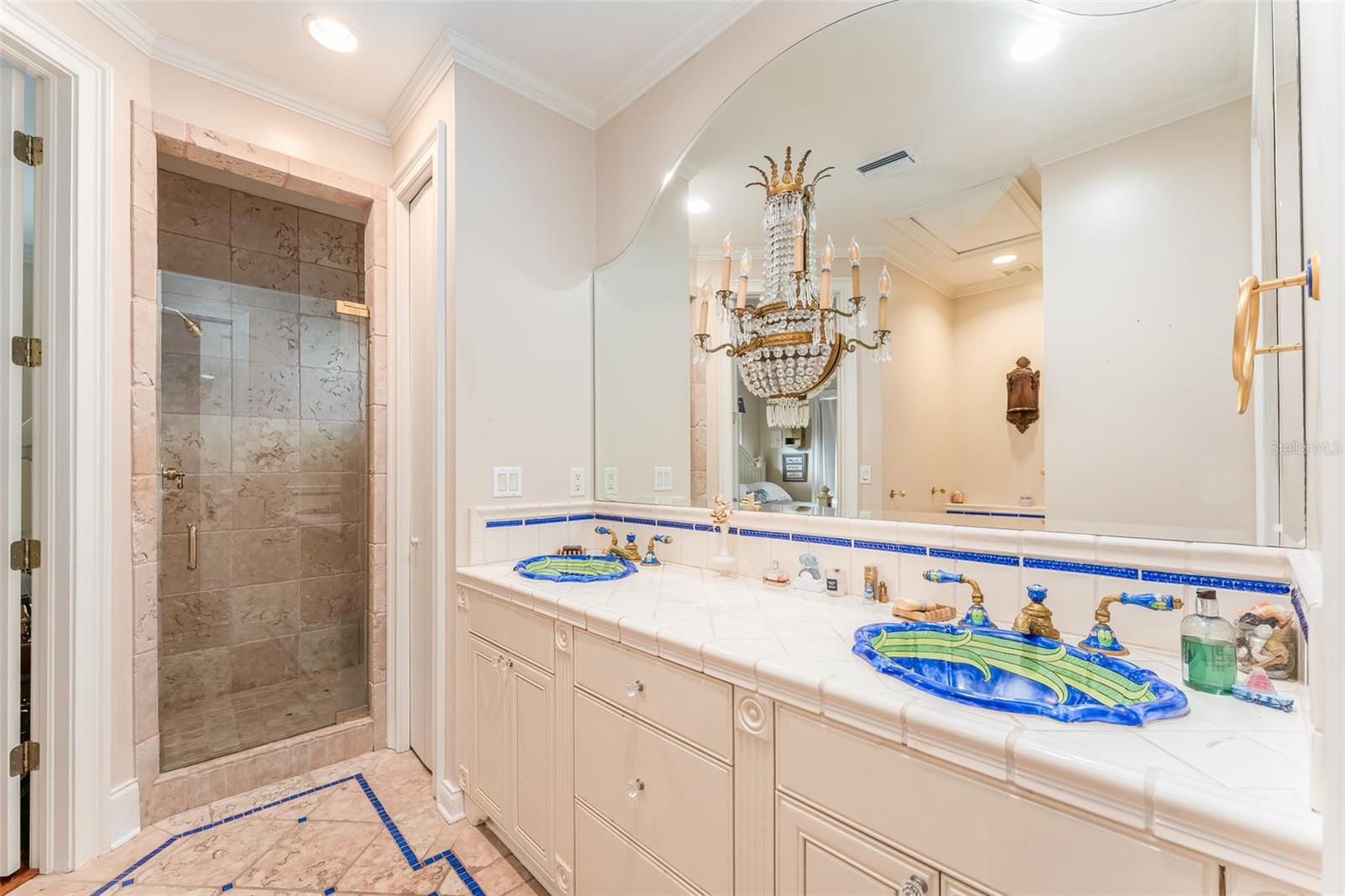 Jack & Jill bathroom