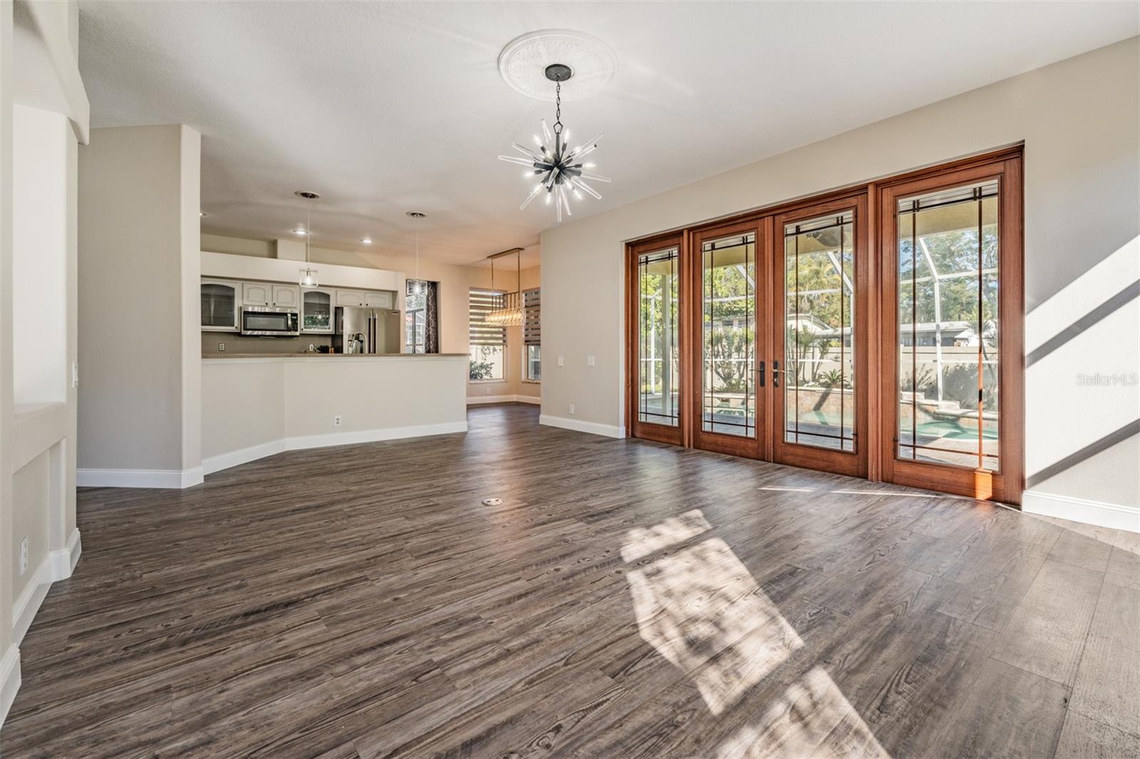 family room overlooking pool