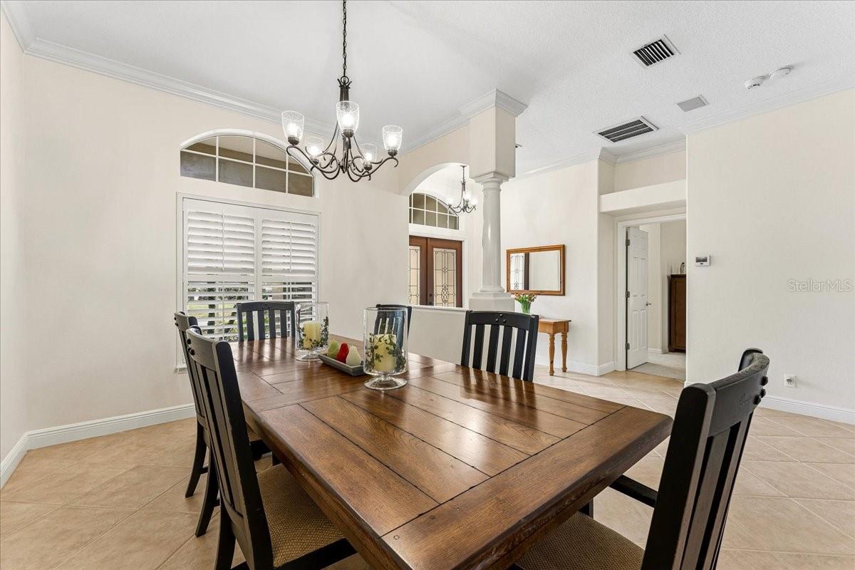 Lovely space for large dinner parties