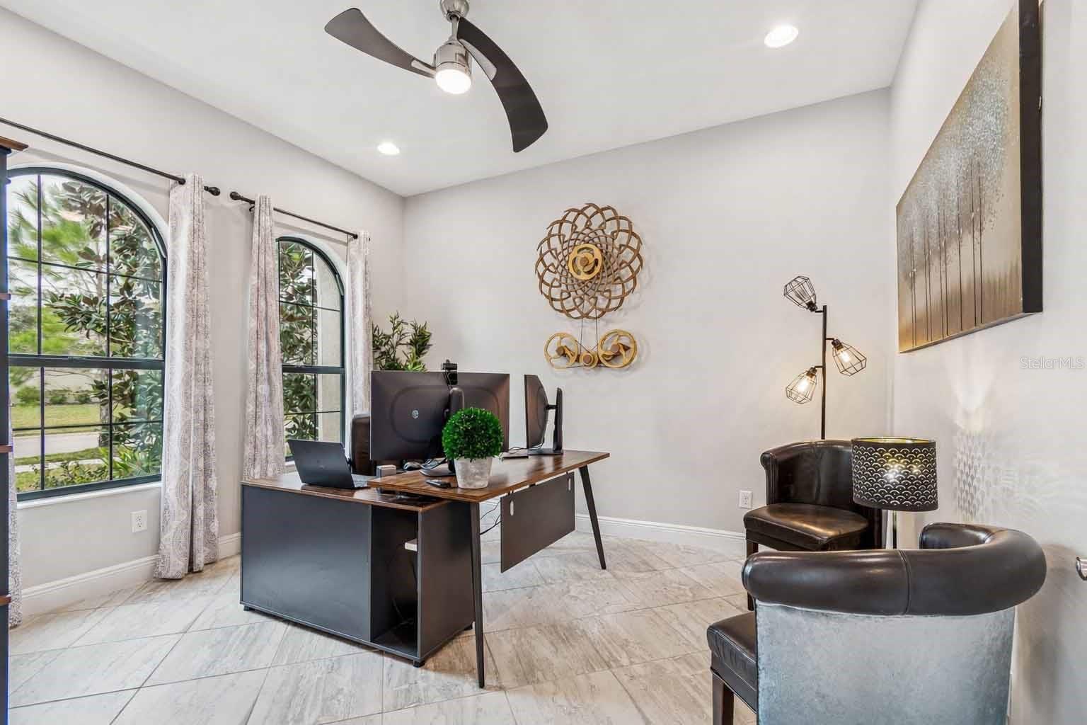 PROFESSIONAL OFFICE W/ FRENCH DOUBLE DOORS