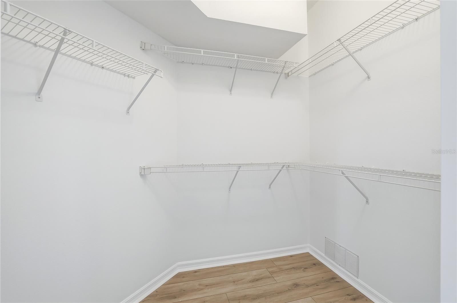 Walk-in Closet