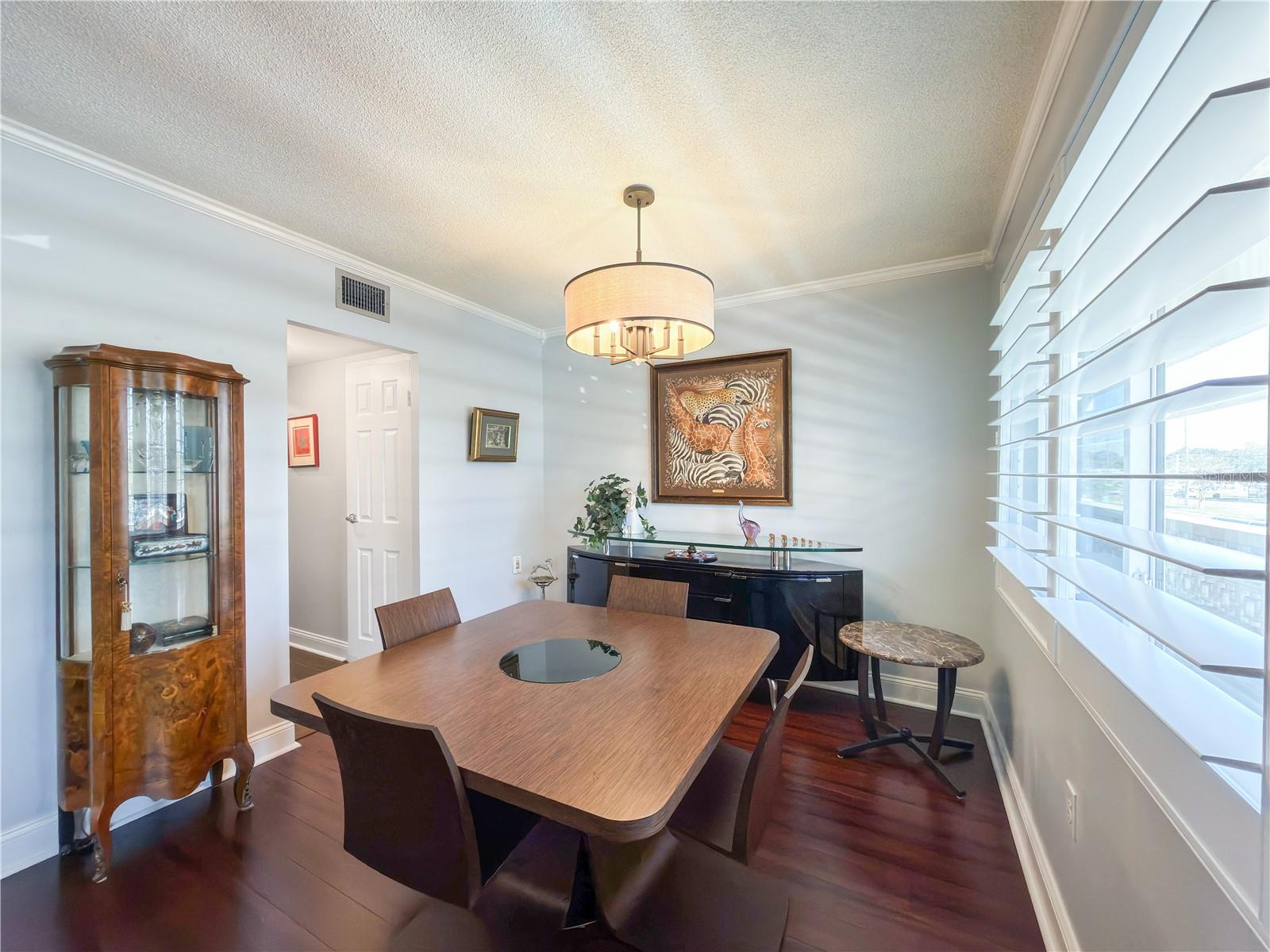 Dining Room is Right off Kitchen