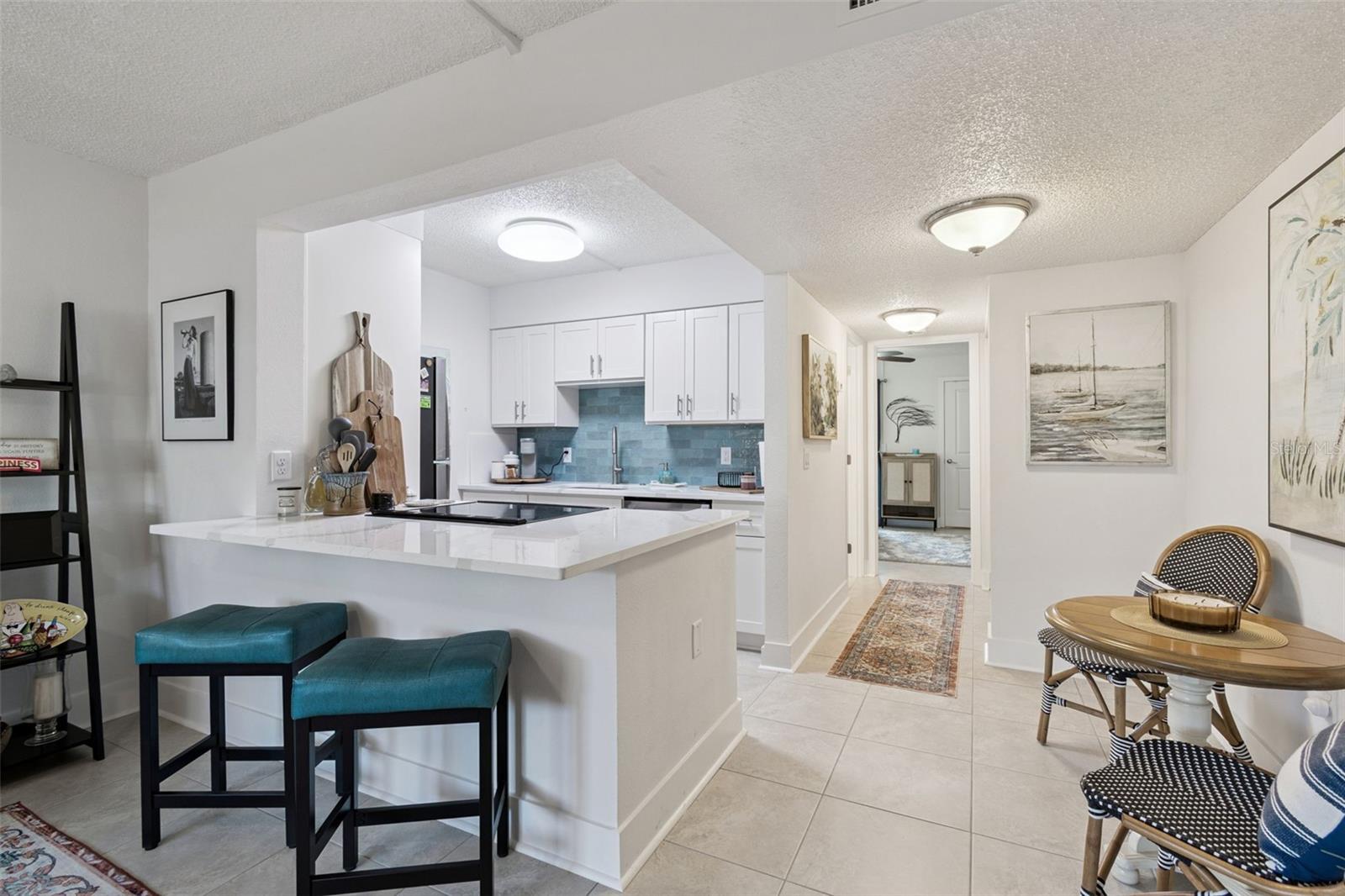 Kitchen and Eat-In Area