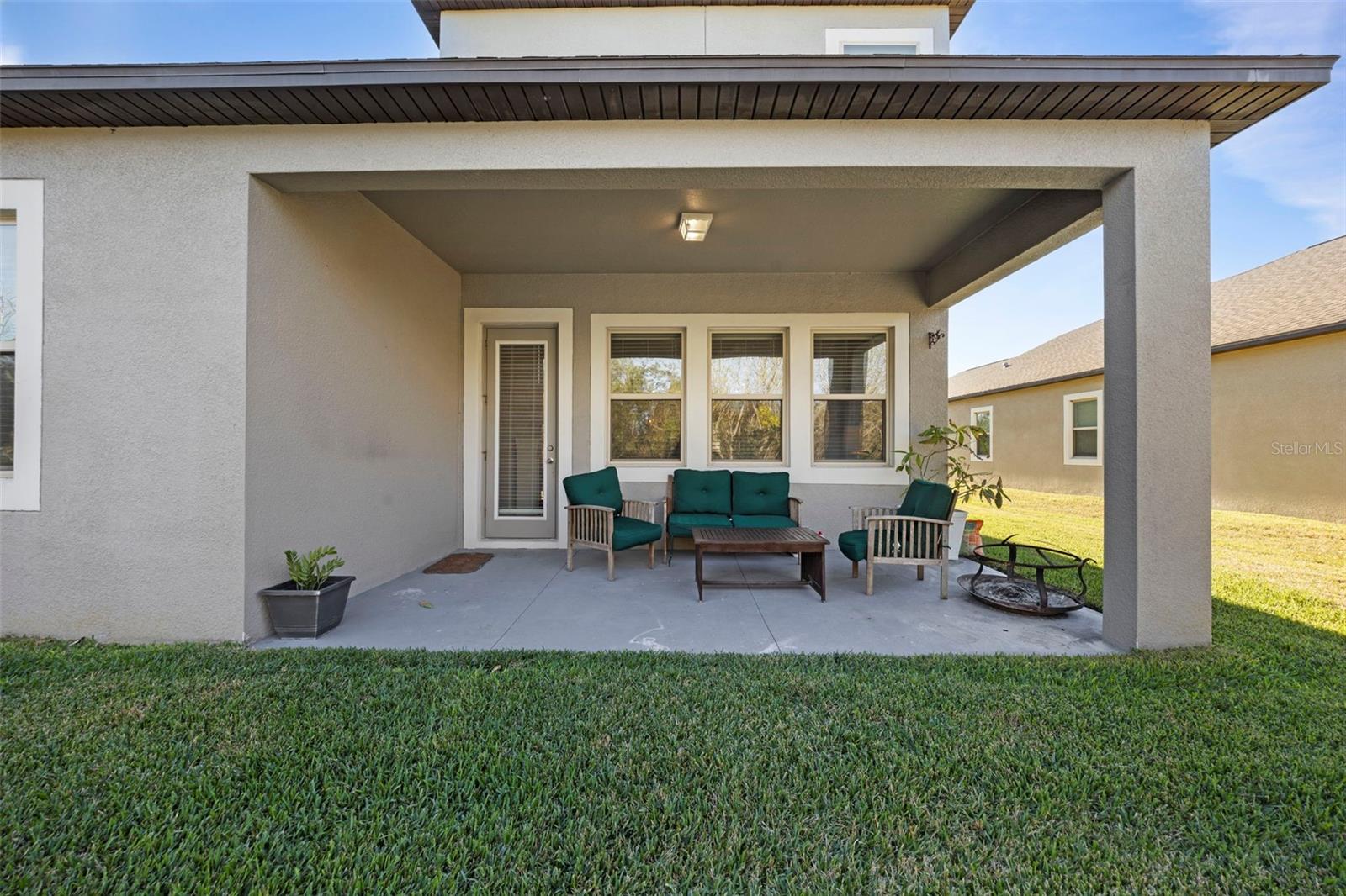 Covered back patio - no rear neighbors!