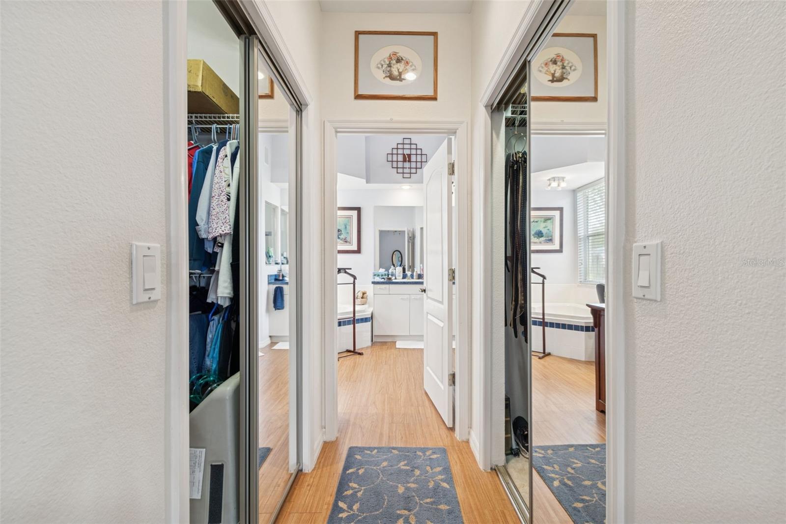 His and Hers Walk In Closets