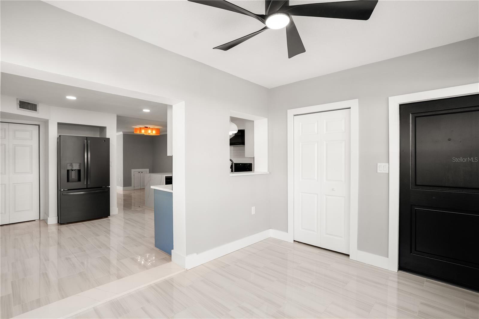 Florida room looking into kitchen