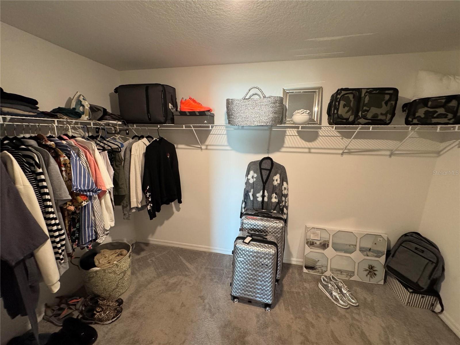 Extra Large Walk In Closet