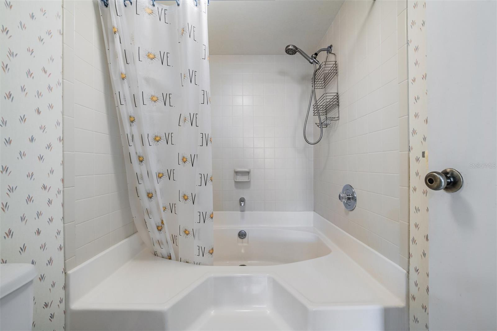 Tub/Shower combination