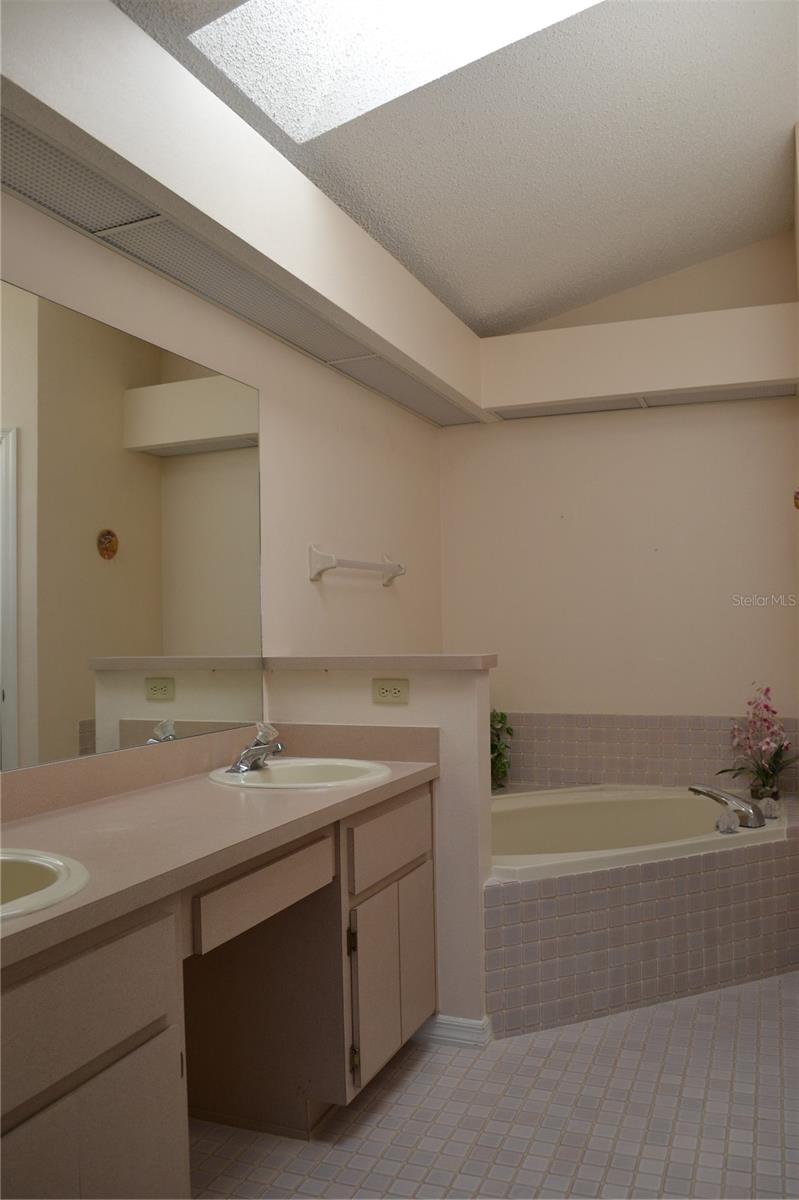 Main bathroom
