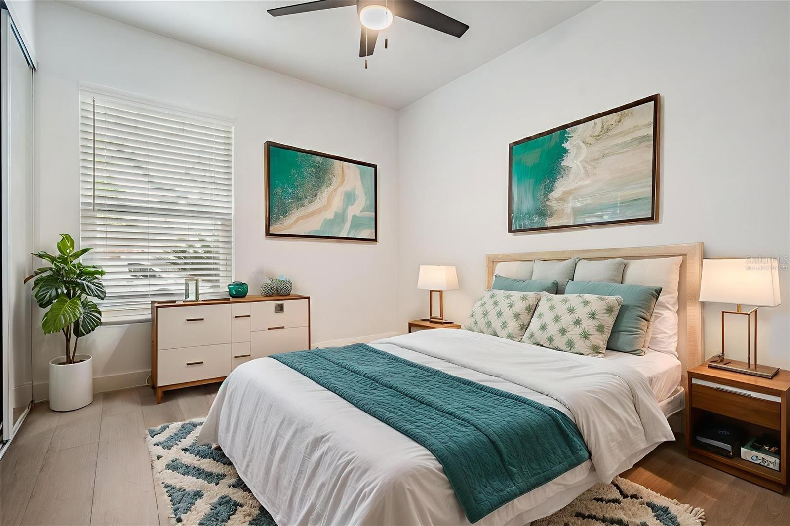 This photo has been Virtually Staged.