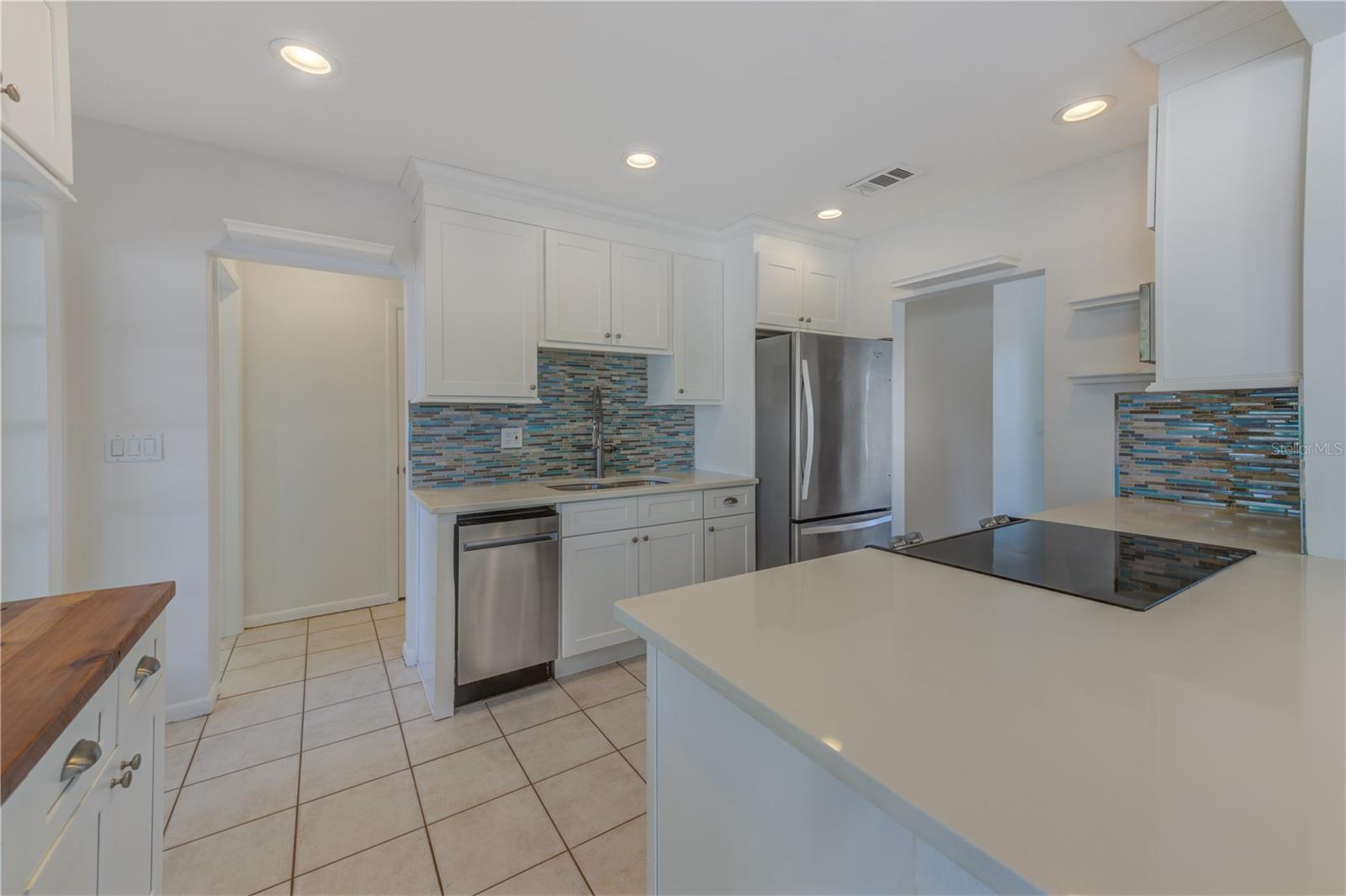 RECESSED LIGHTING AND RAISED CEILING