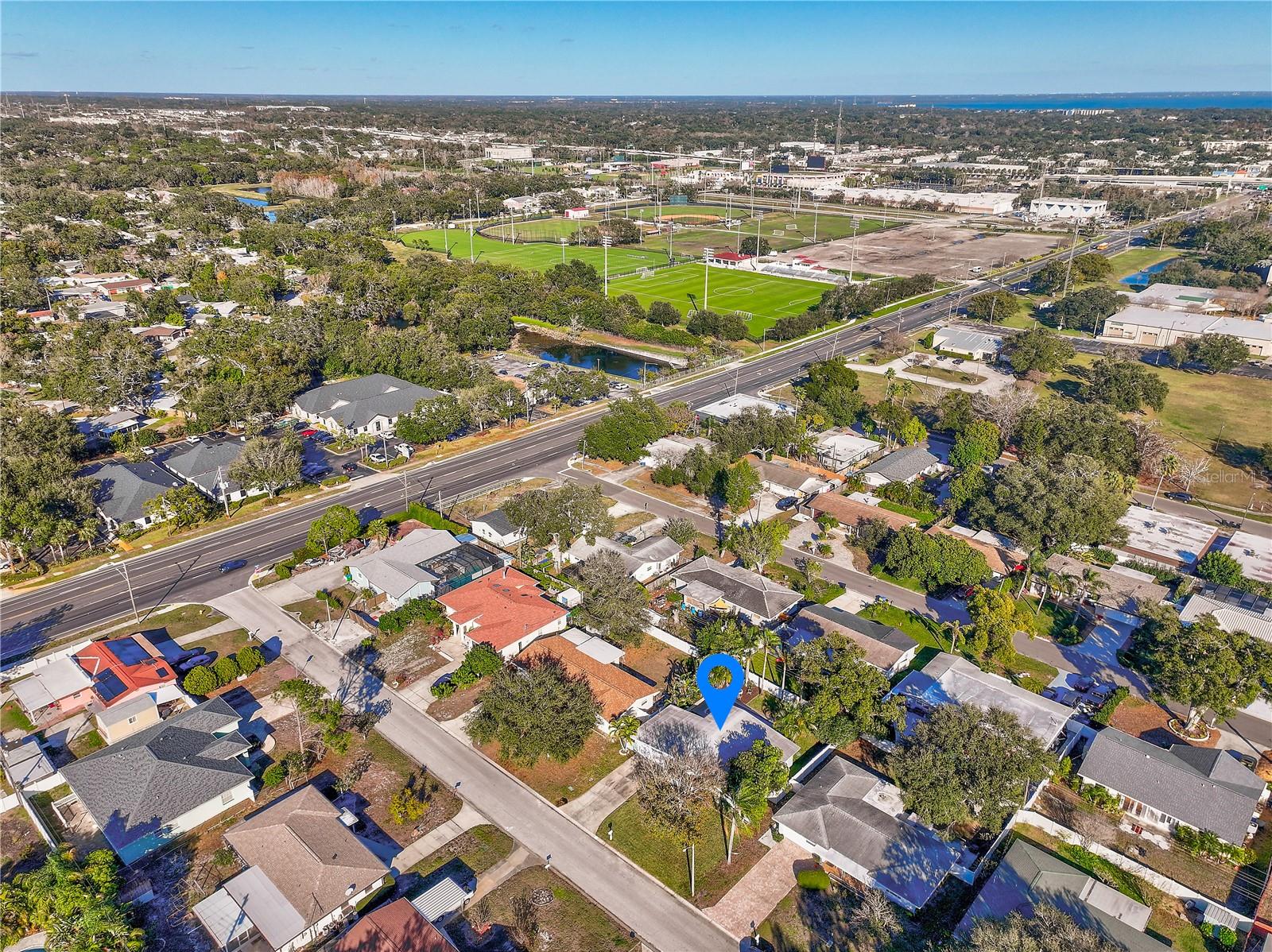 QUIET NEIGHBORHOOD WALKING DISTANCE TO THE PHILLIES SPRING TRAINING FIELD