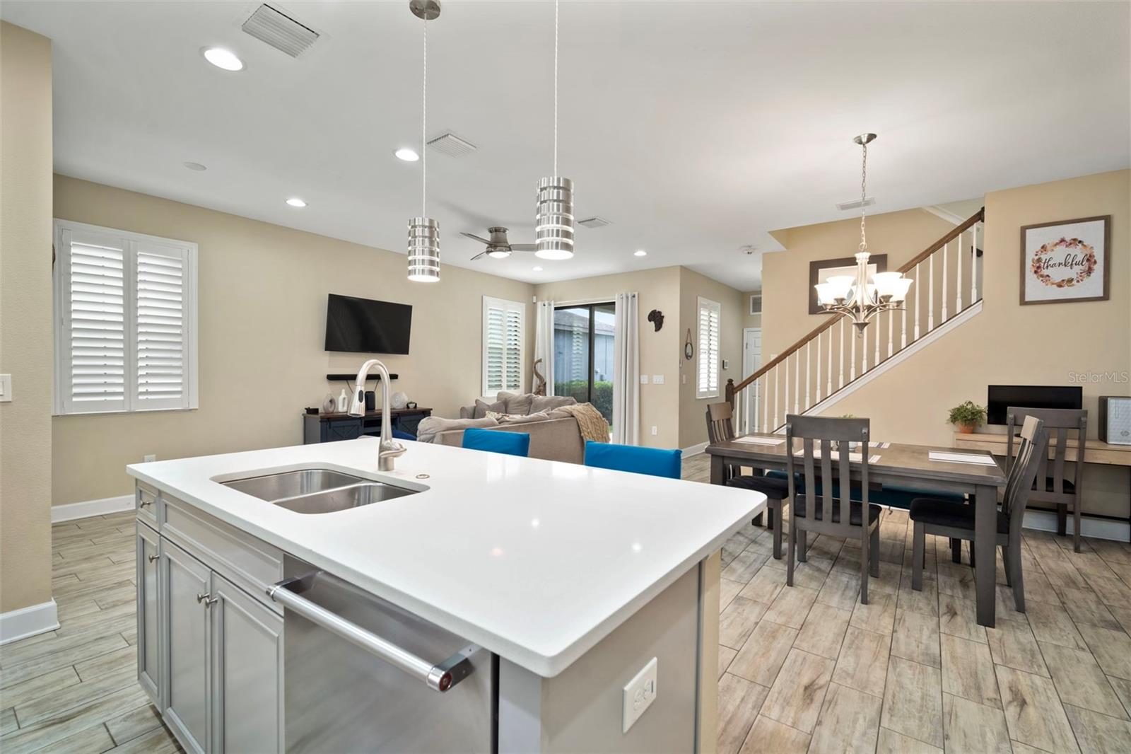 Center Island with quartz