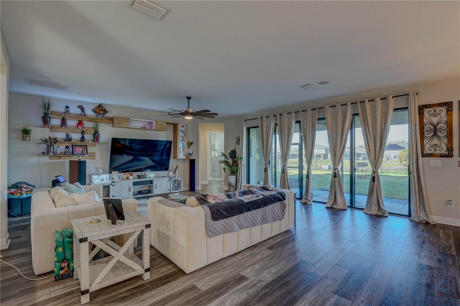 Large, spacious living room