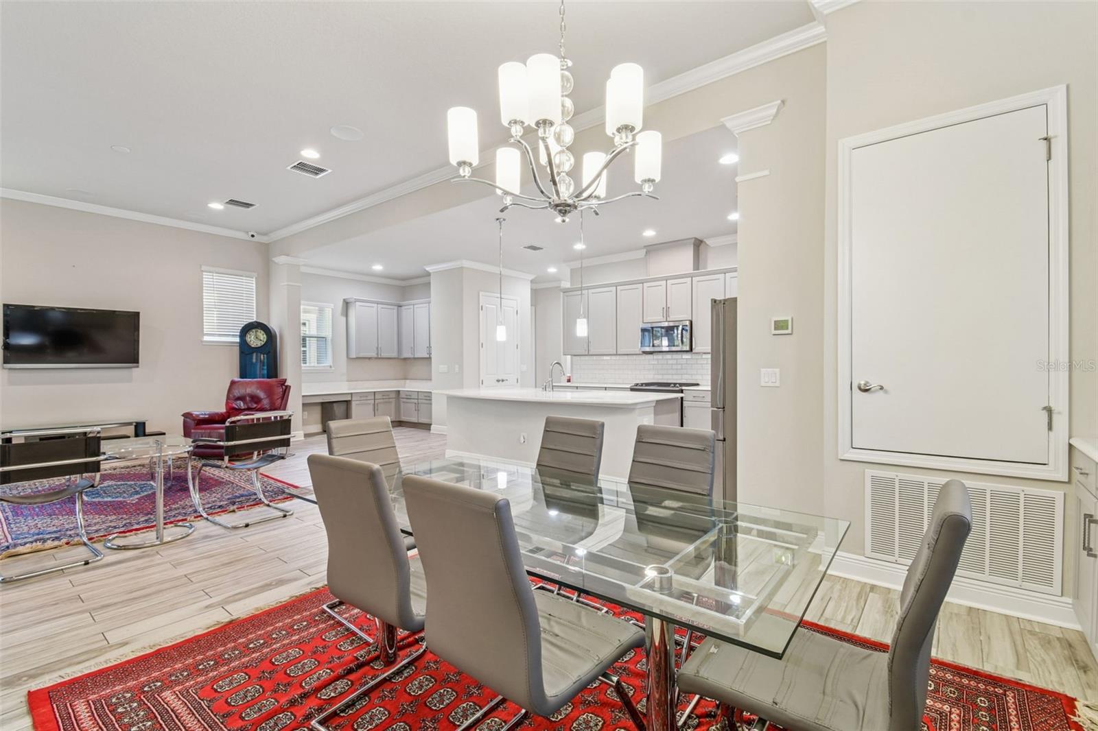 Dining area/Family room