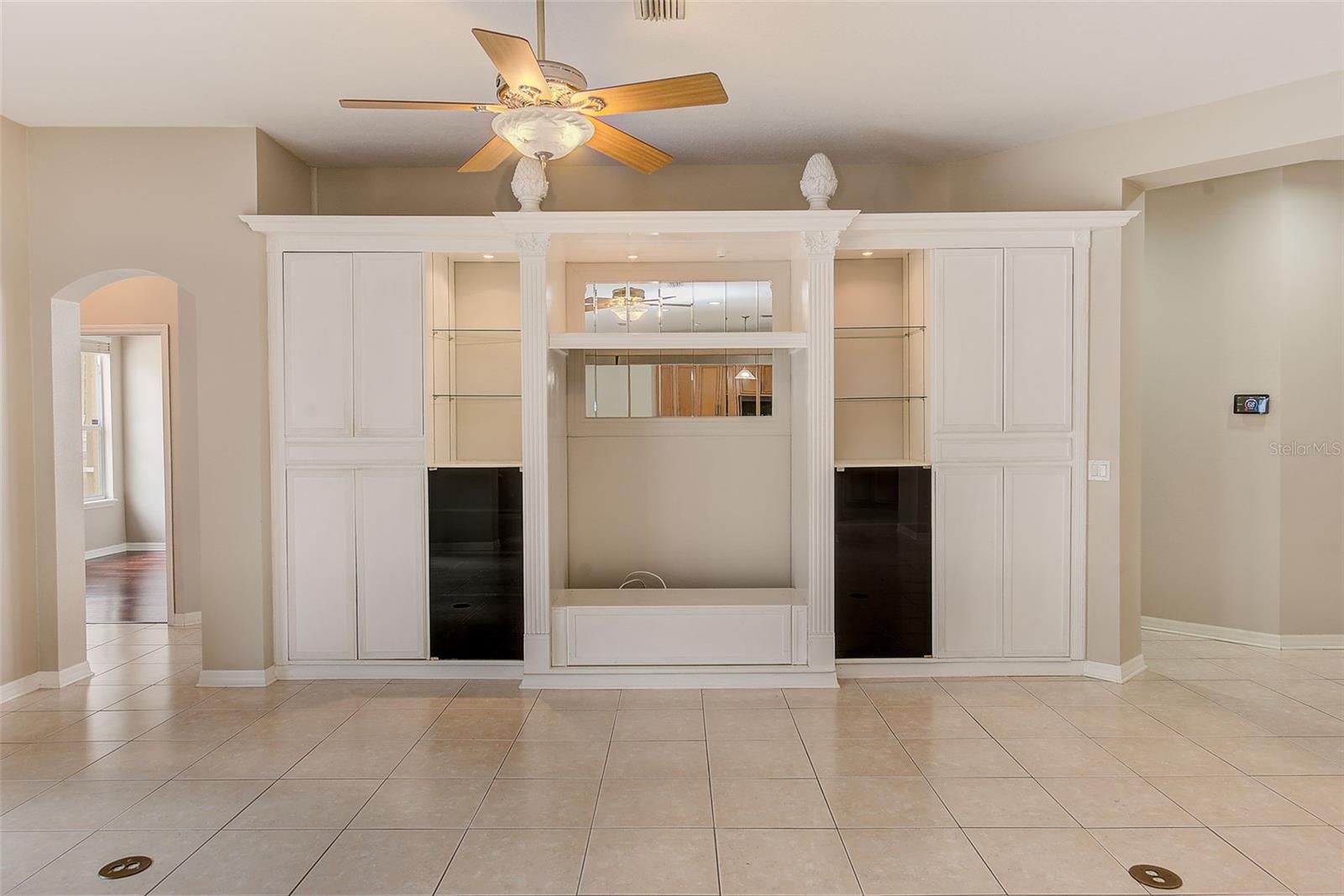 DRY BUTLER DINING TO GREAT ROOM