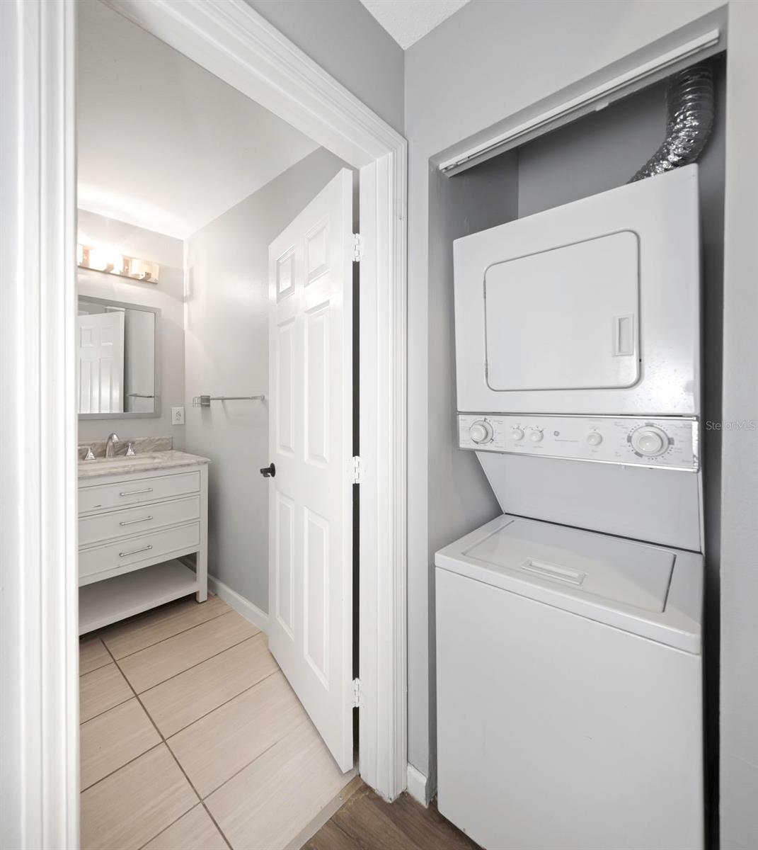 In Unit Washer and Dryer