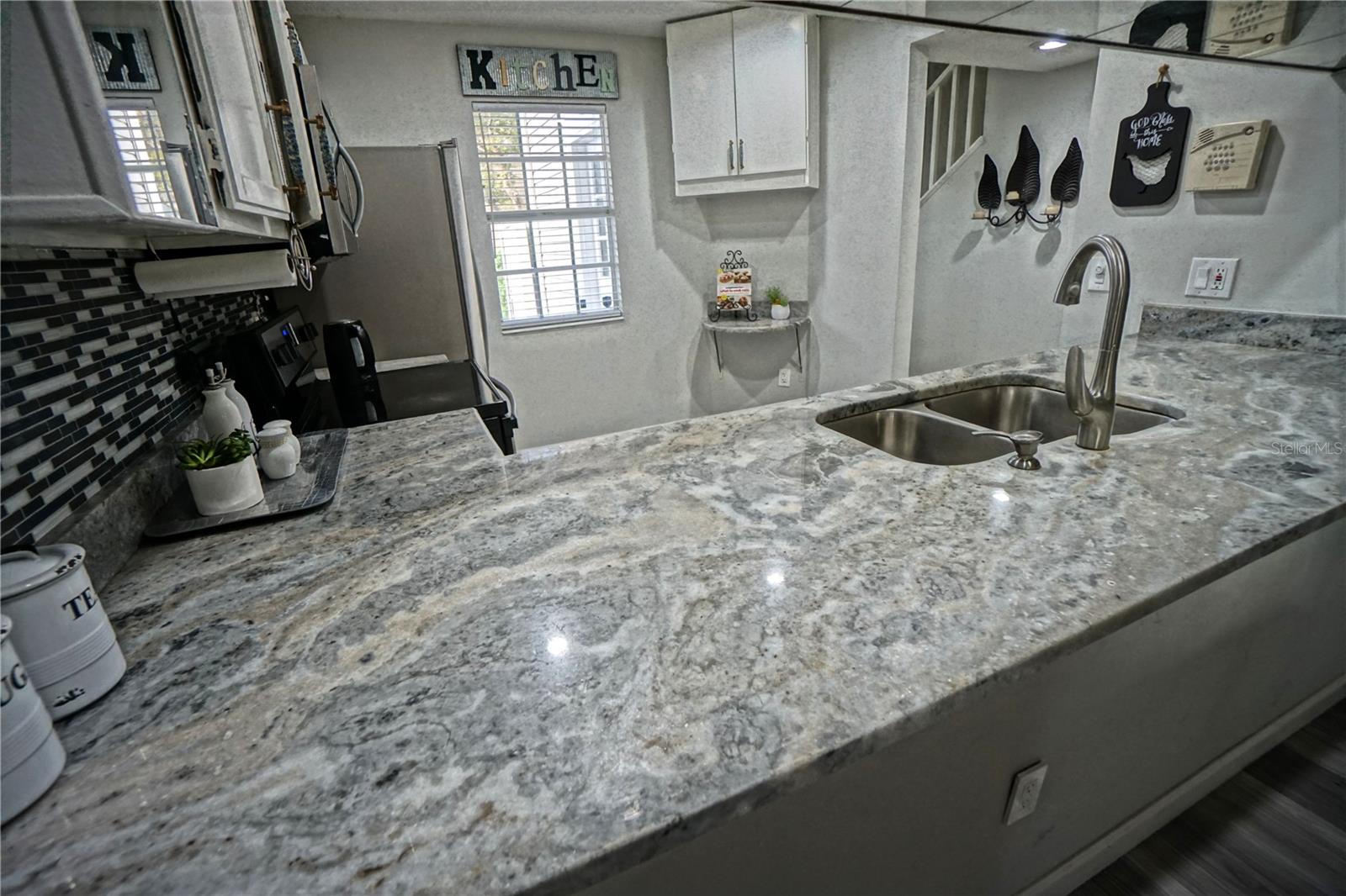 High-End Quartz Counters