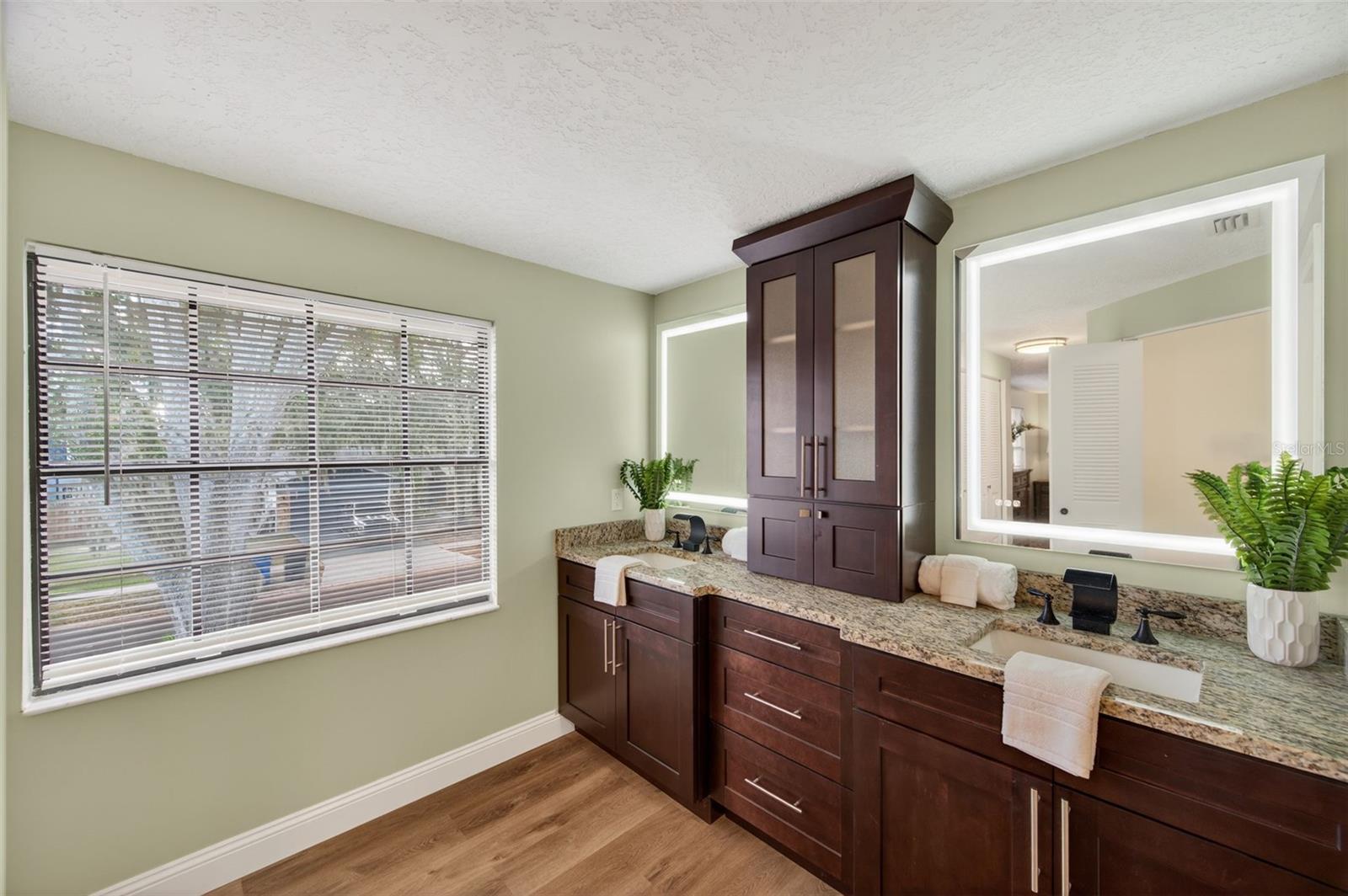 Lovely natural light throughout