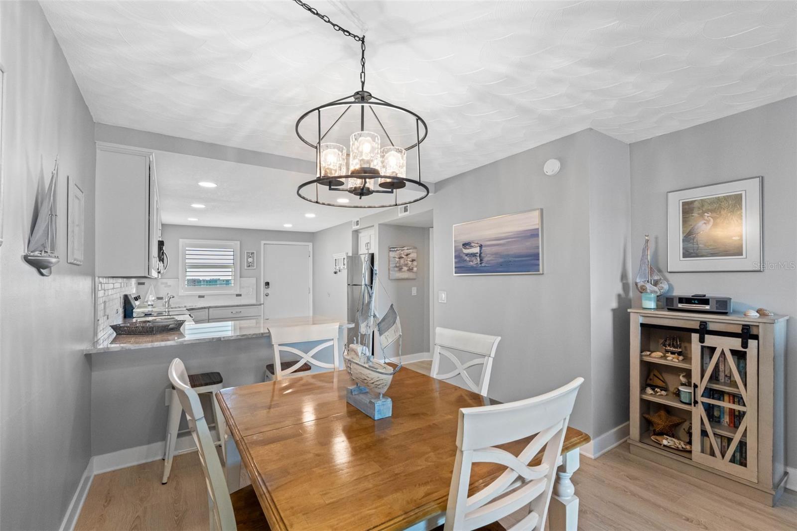 ... Interior Shot.. No Interior Design Needed Here. Move In Ready..