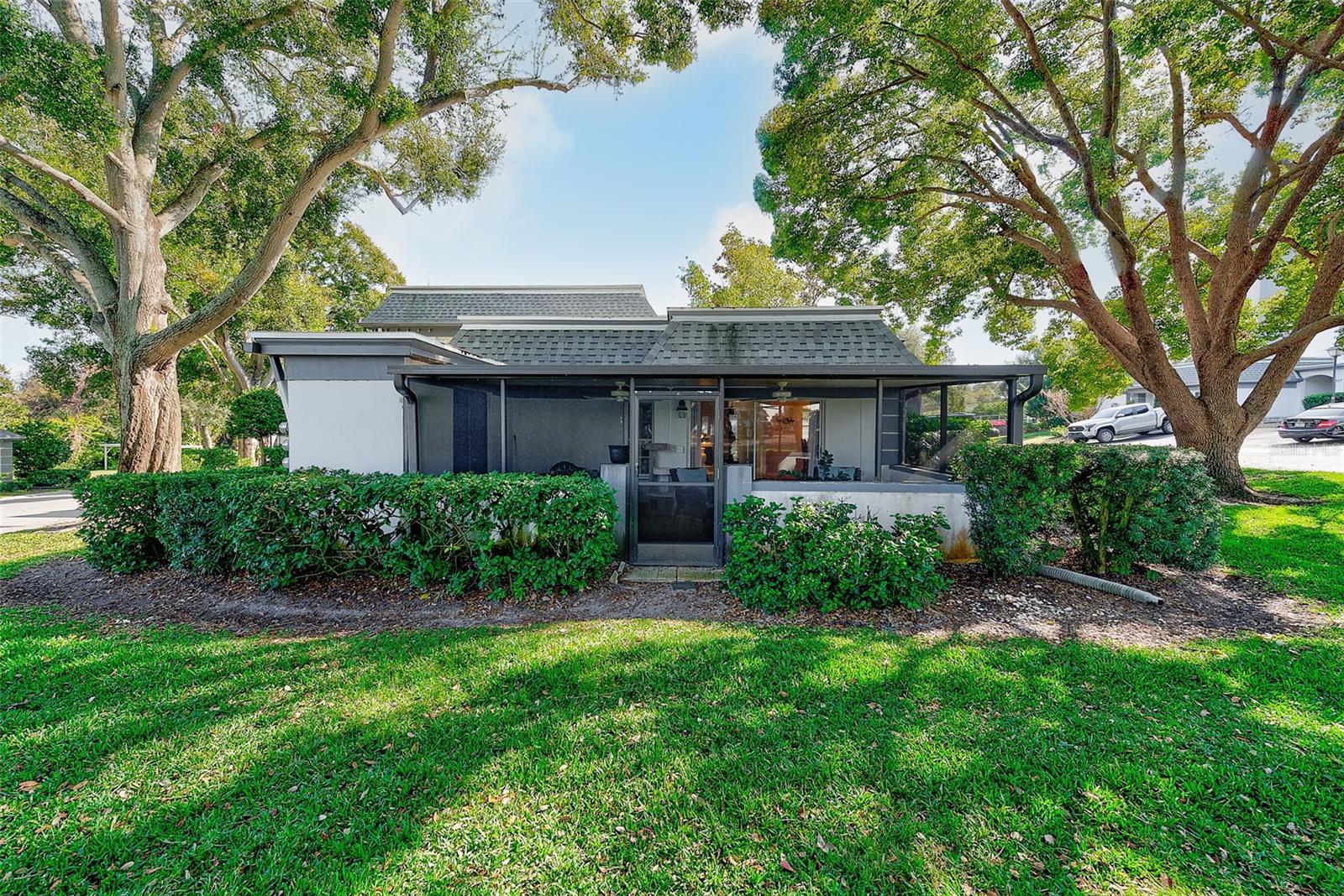 View of back of condominium