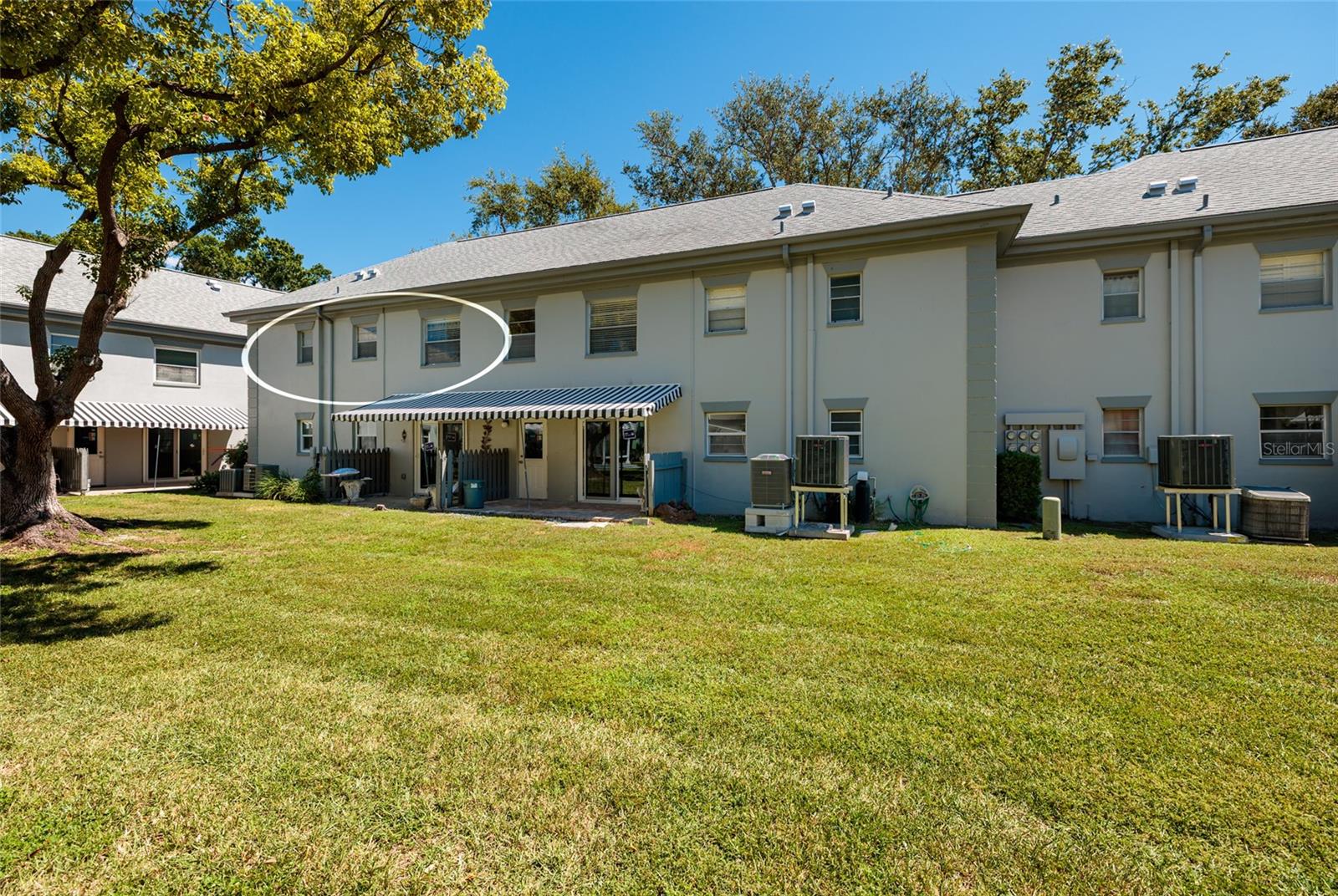 Large courtyard & easy access from the unit.
